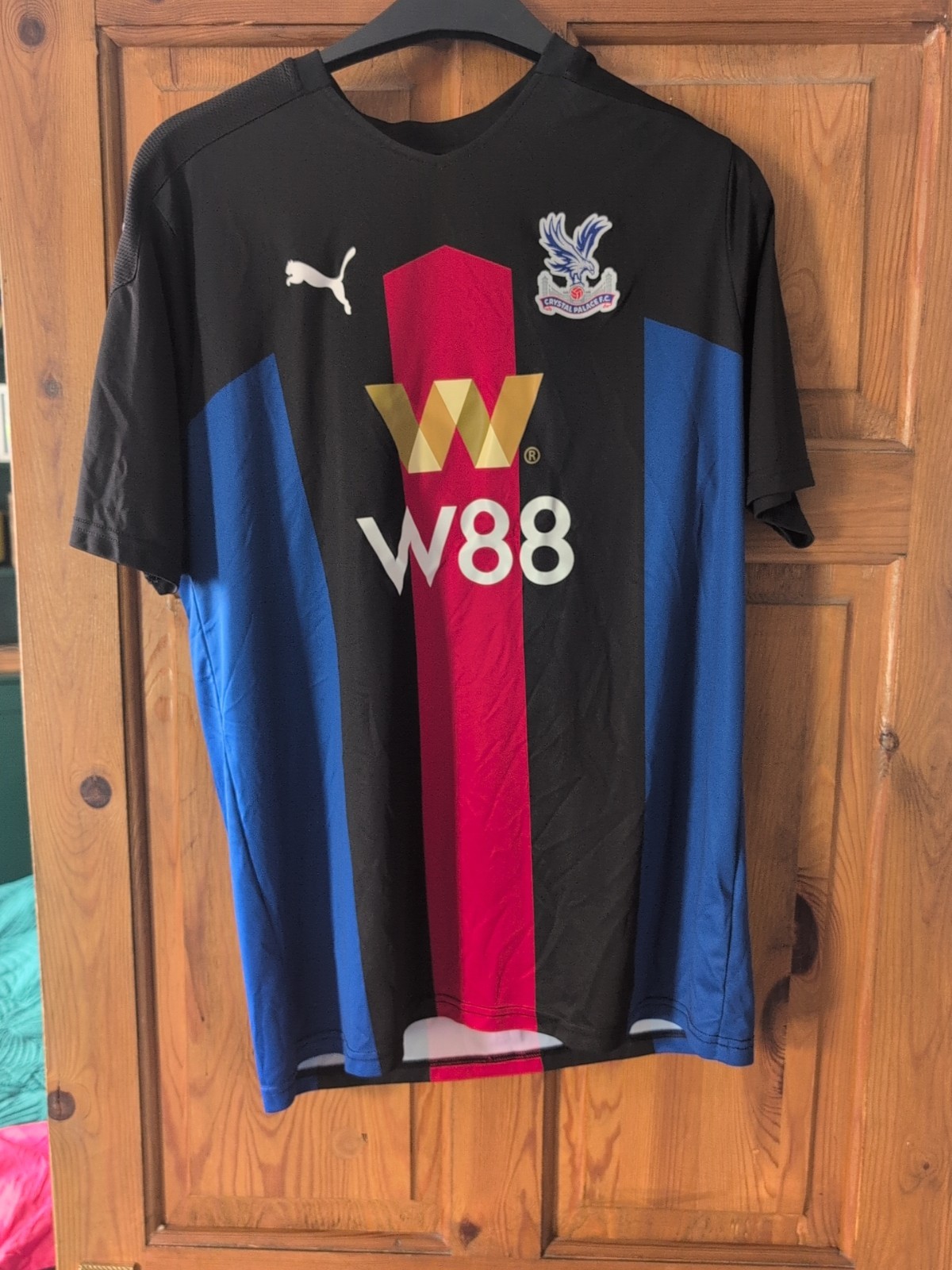 Crystal Palace 2021-2022 Third Football Shirt. Adult Size large for sale on Ebay