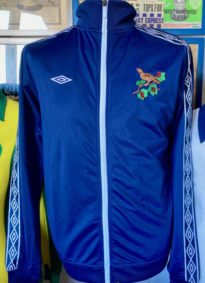 West Bromwich Albion, Umbro retro tracksuit top. Medium, 40-41