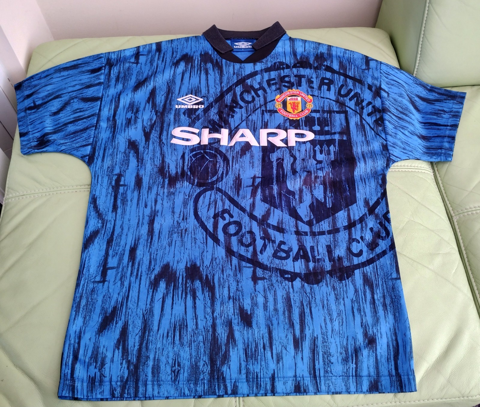 Vintage Manchester United 1992-1993 Away Umbro Shirt Blue & Black Size Large for sale on Ebay