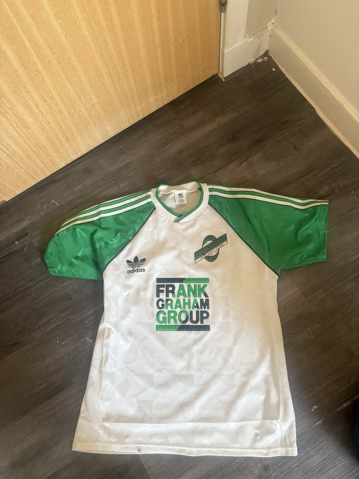Authentic 90/91 Hibernian Away Shirt. Size Medium 38-40 for sale on Ebay