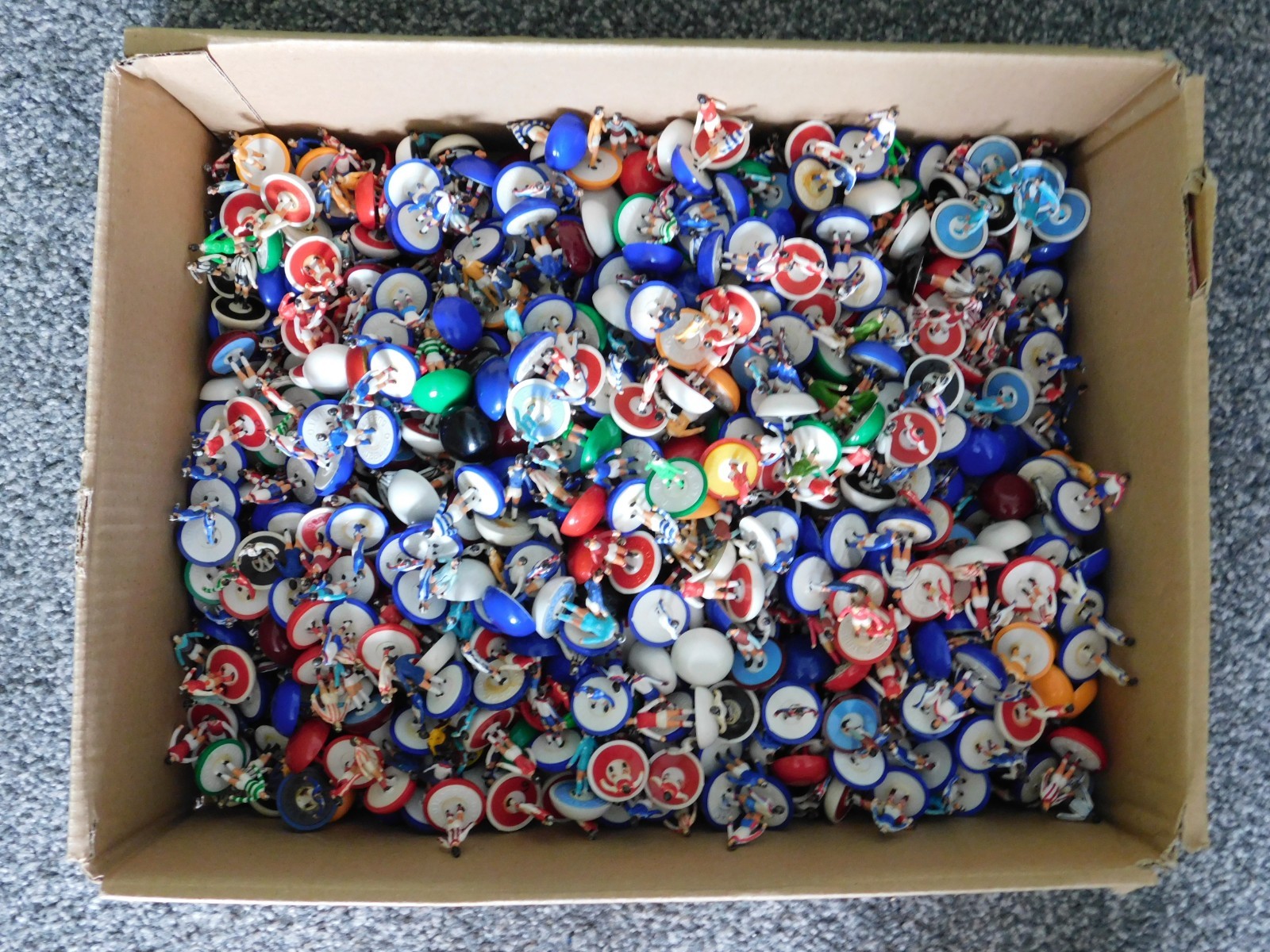 1970s VINTAGE SUBBUTEO - CLASSIC ORIGINAL  LARGE JOB LOT of ZOMBIE FIGURES. 100s for sale on Ebay