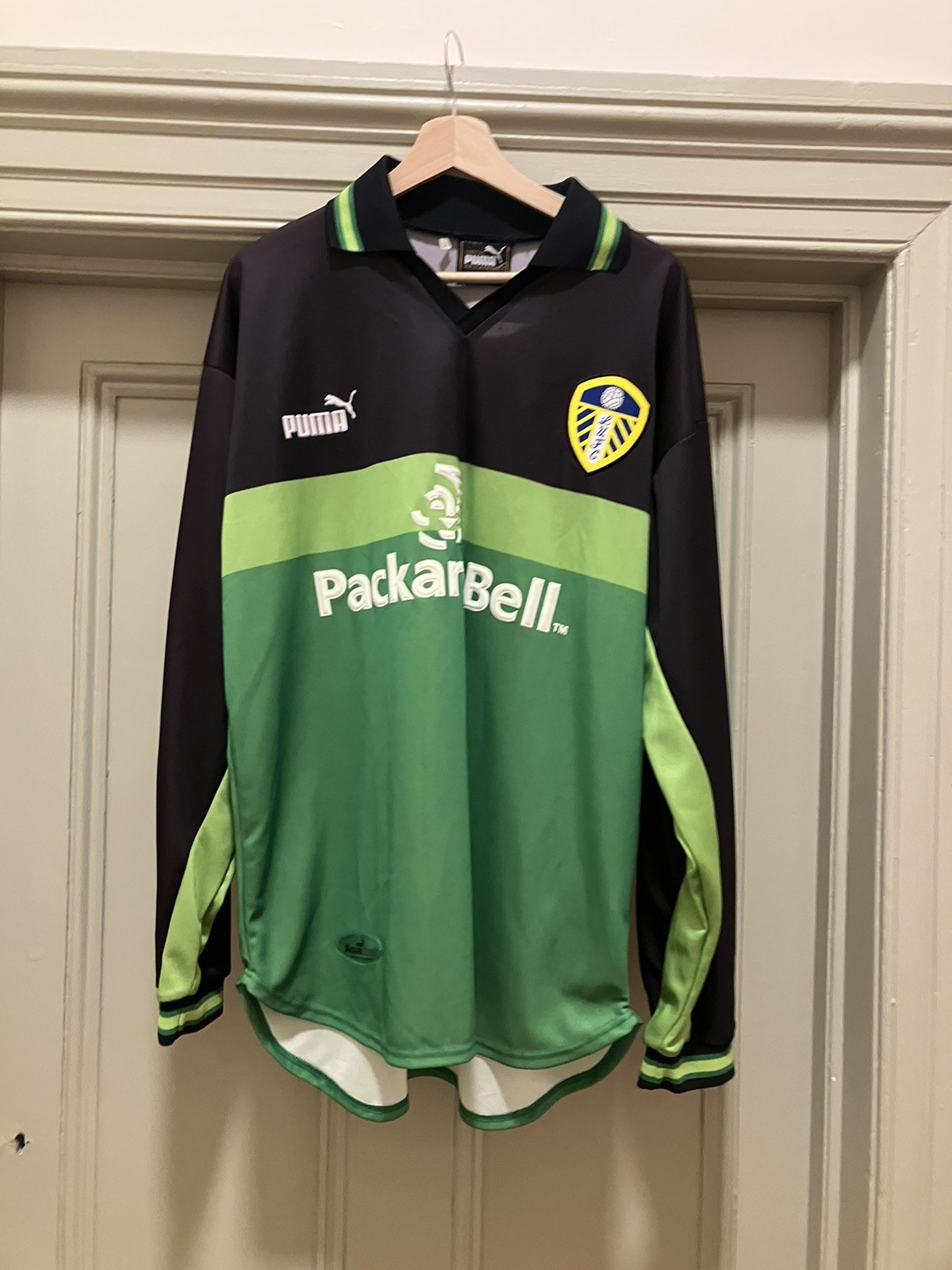 Authentic Puma Leeds United 1998/1999 Goalkeeper Shirt. Martyn Era. Large Adult for sale on Ebay