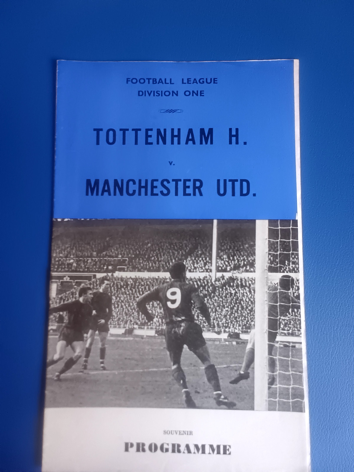 TOTTENHAM HOTSPUR v MANCHESTER UNITED 1972/3 NICHOLLS PIRATE PROGRAMME VERY GOOD for sale on Ebay