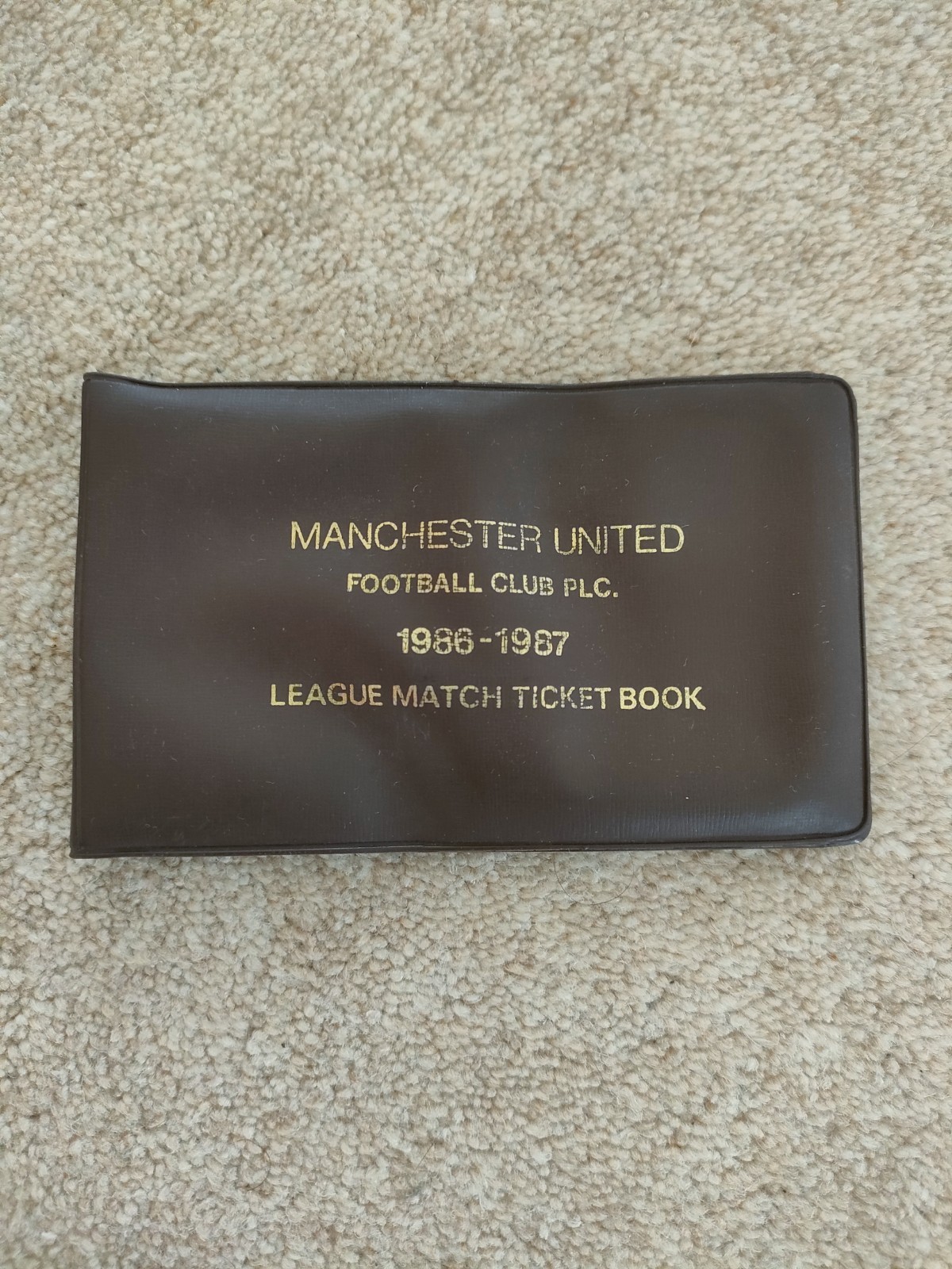 ✔️ Sir Alex Ferguson Debut Season Ticket Book Manchester United for sale on Ebay