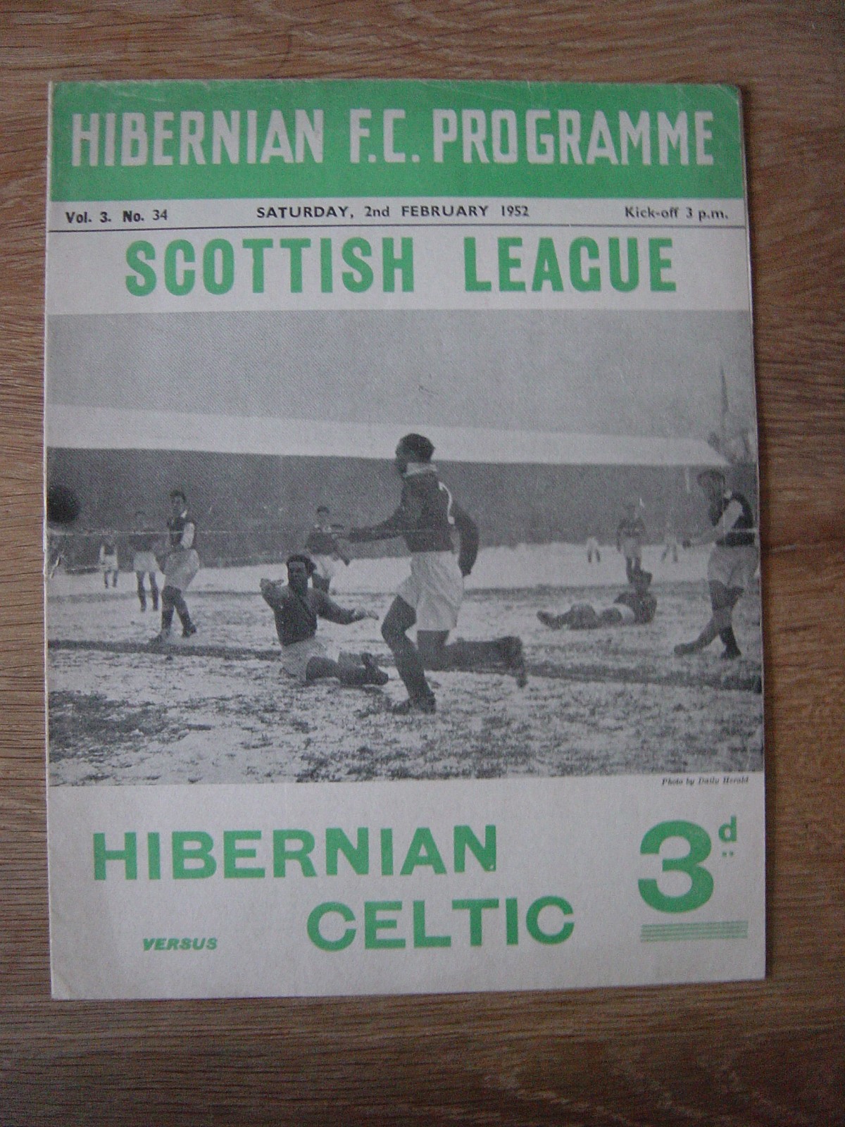 1951/52 HIBERNIAN v CELTIC *****LEAGUE WINNERS***** for sale on Ebay