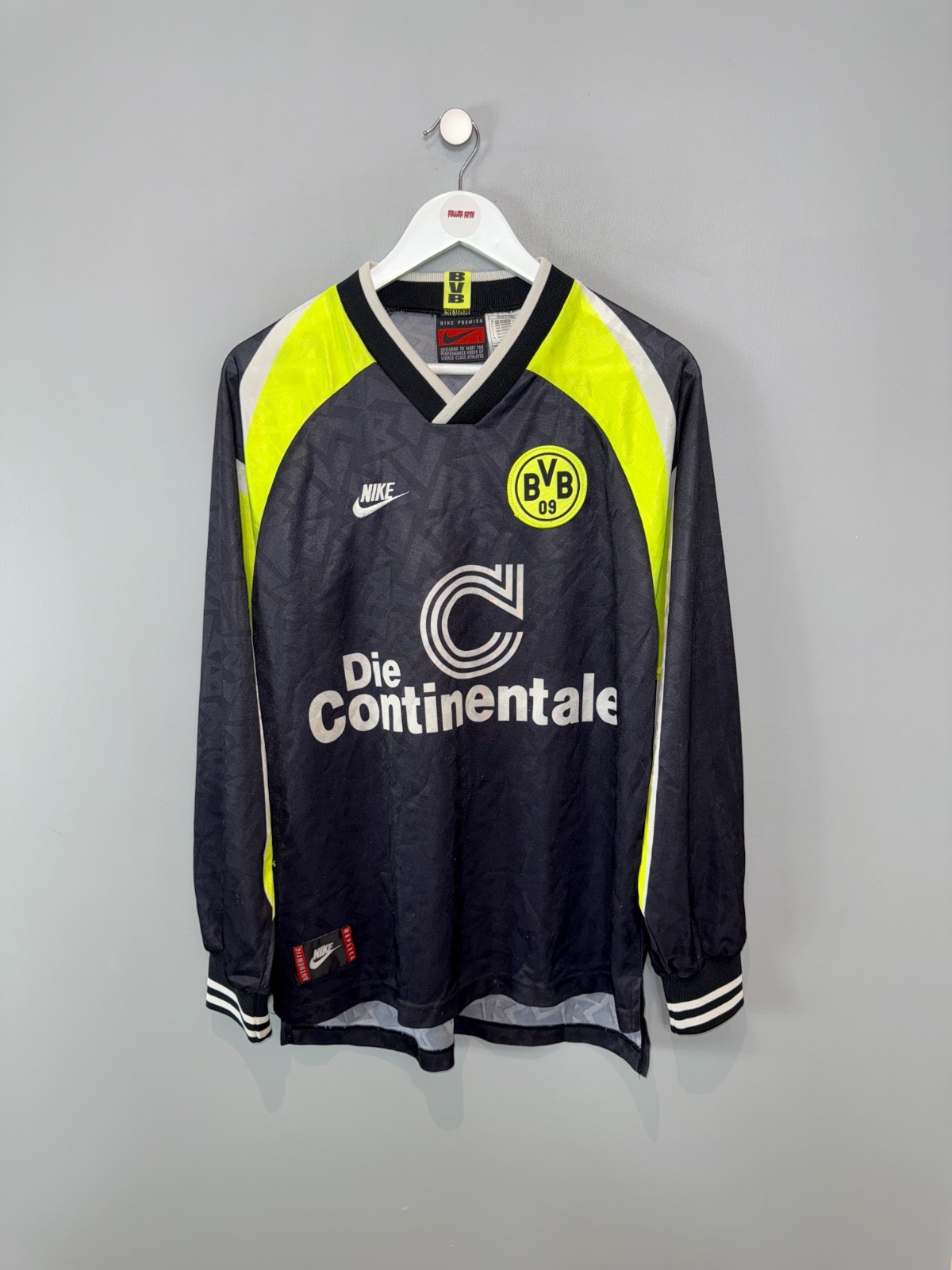BORUSSIA DORTMUND 1995/96 HOME SHIRT  ( L)  NIKE ORIGINAL VINTAGE FOOTBALL SHIRT for sale on Ebay
