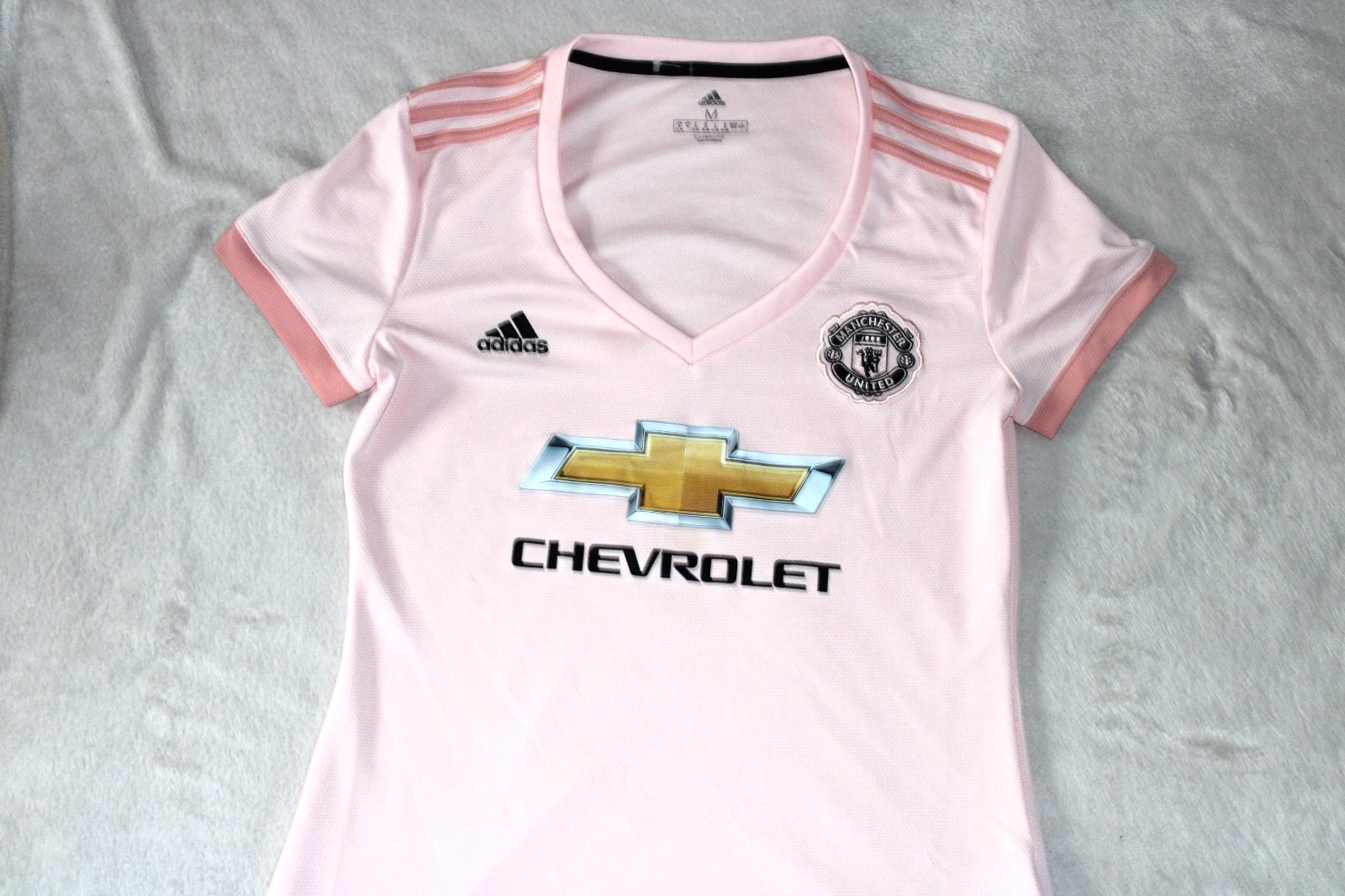 MANCHESTER UNITED MAN UTD FOOTBALL SHIRT AWAY SIZE MEDIUM M WOMENS 12 - 14 MINT for sale on Ebay
