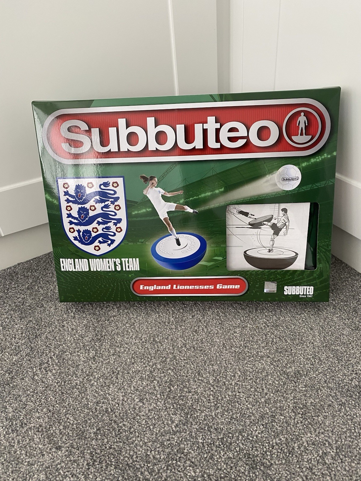 Subbuteo Lionesses England Team Set Kit Players Ball Pitch Table Womens Football for sale on Ebay