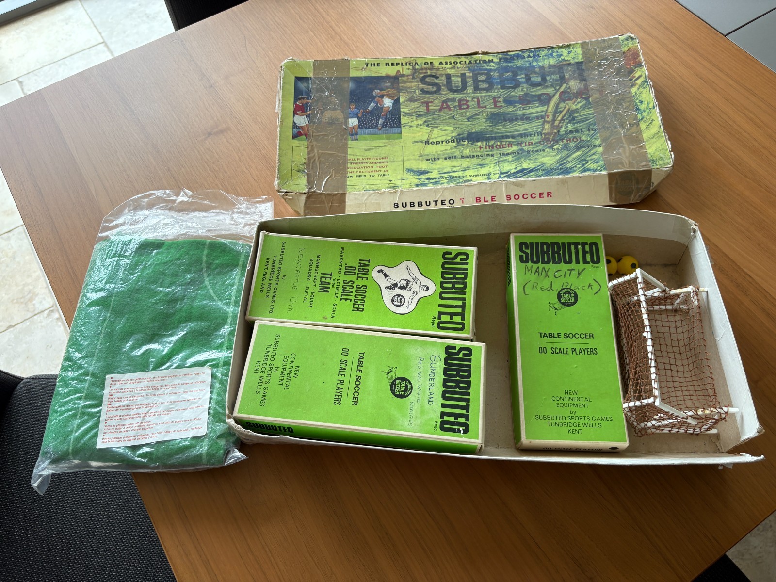 Vintage Subbuteo Table Soccer Boxed Football Game 1970s Includes 5 boxed teams for sale on Ebay