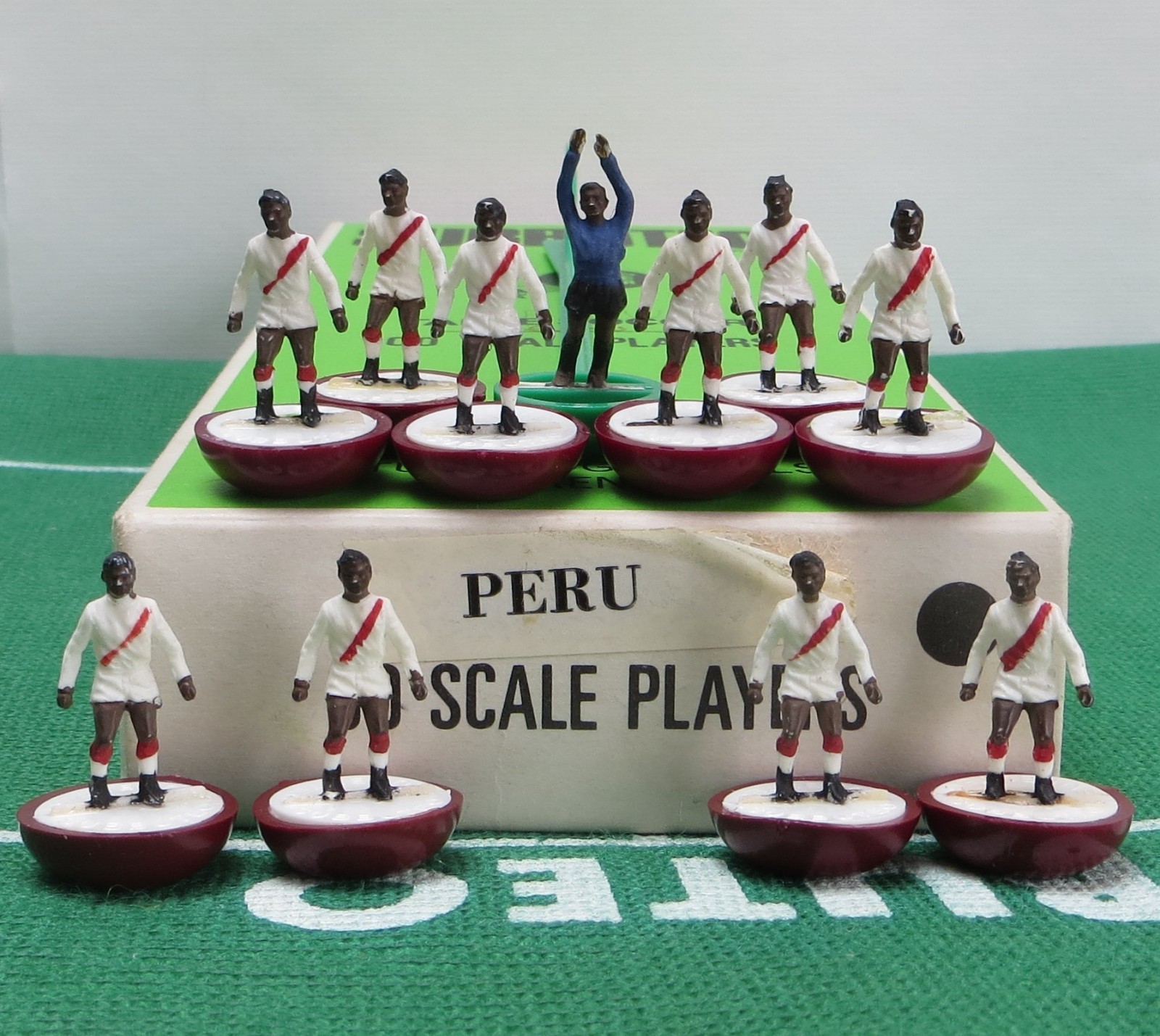 SUBBUTEO HW WC '70 TEAM PERU ON CLARET BASES, IN ORIGINAL LABELLED BOX. for sale on Ebay