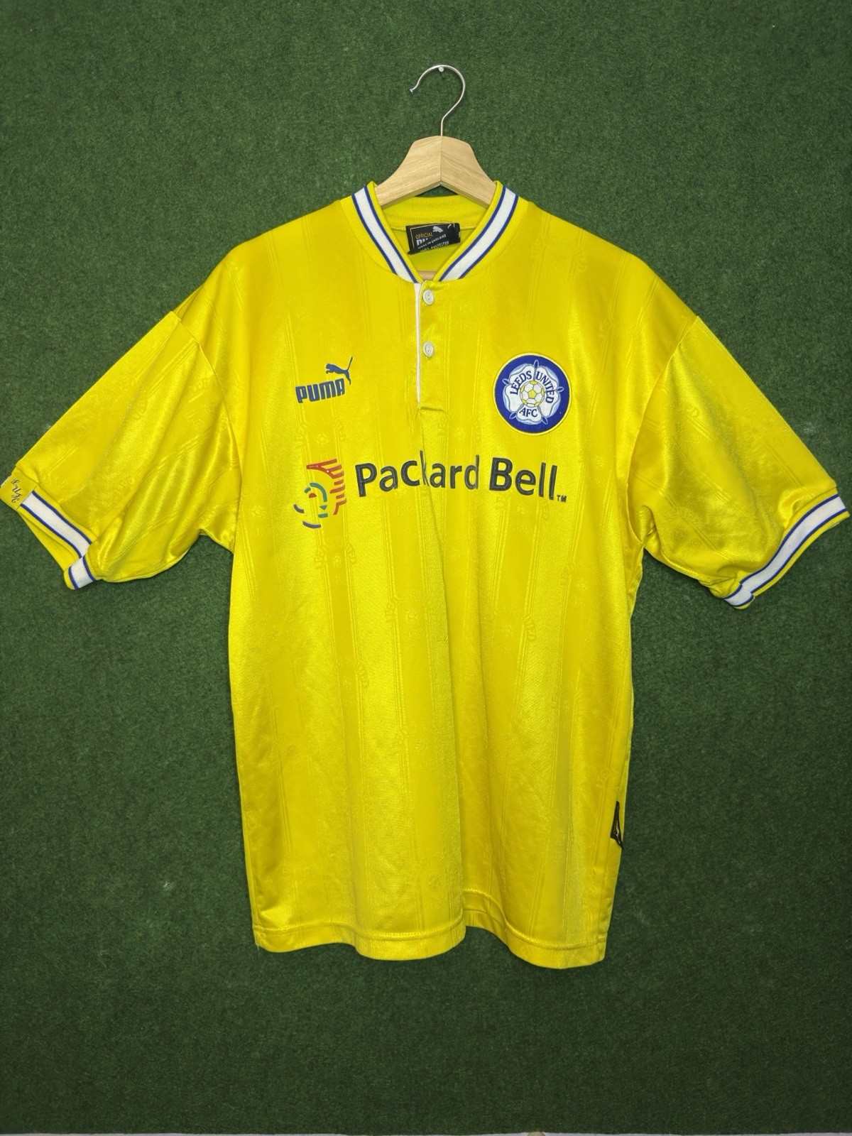 Original Leeds United 1996 Away Football Shirt MEDIUM PUMA RARE for sale on Ebay