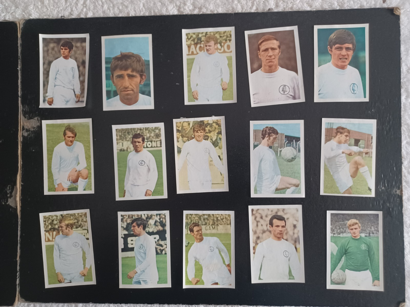 Football Cards - LEEDS UNITED x 15 - FKS Soccer 1970/71  Removed from Album for sale on Ebay