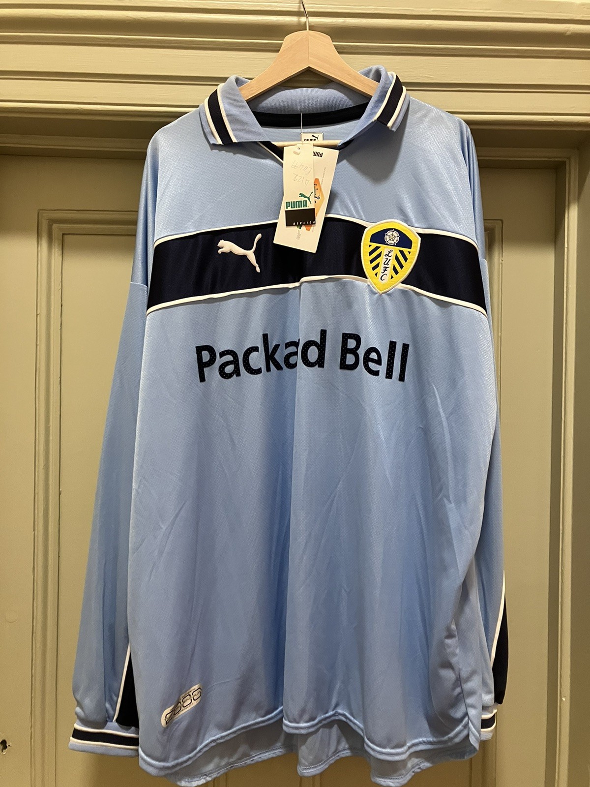 Leeds United FC 1999-2000 Packard Bell Blue PUMA AWAY Shirt.  Long Sleeve. Adult for sale on Ebay