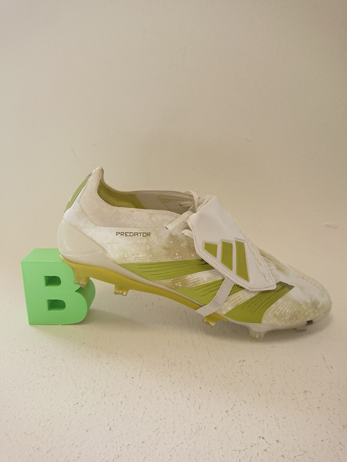 Adidas Predator Football Boots White Green UK 9.5 FG PRB698001 Sports Hobby for sale on Ebay