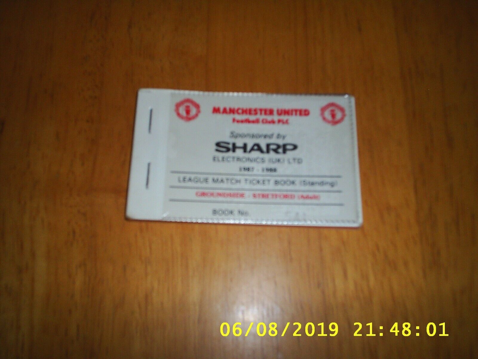 MANCHESTER UNITED 1987/88 LEAGUE MATCH TICKET BOOK + VOUCHERS for sale on Ebay