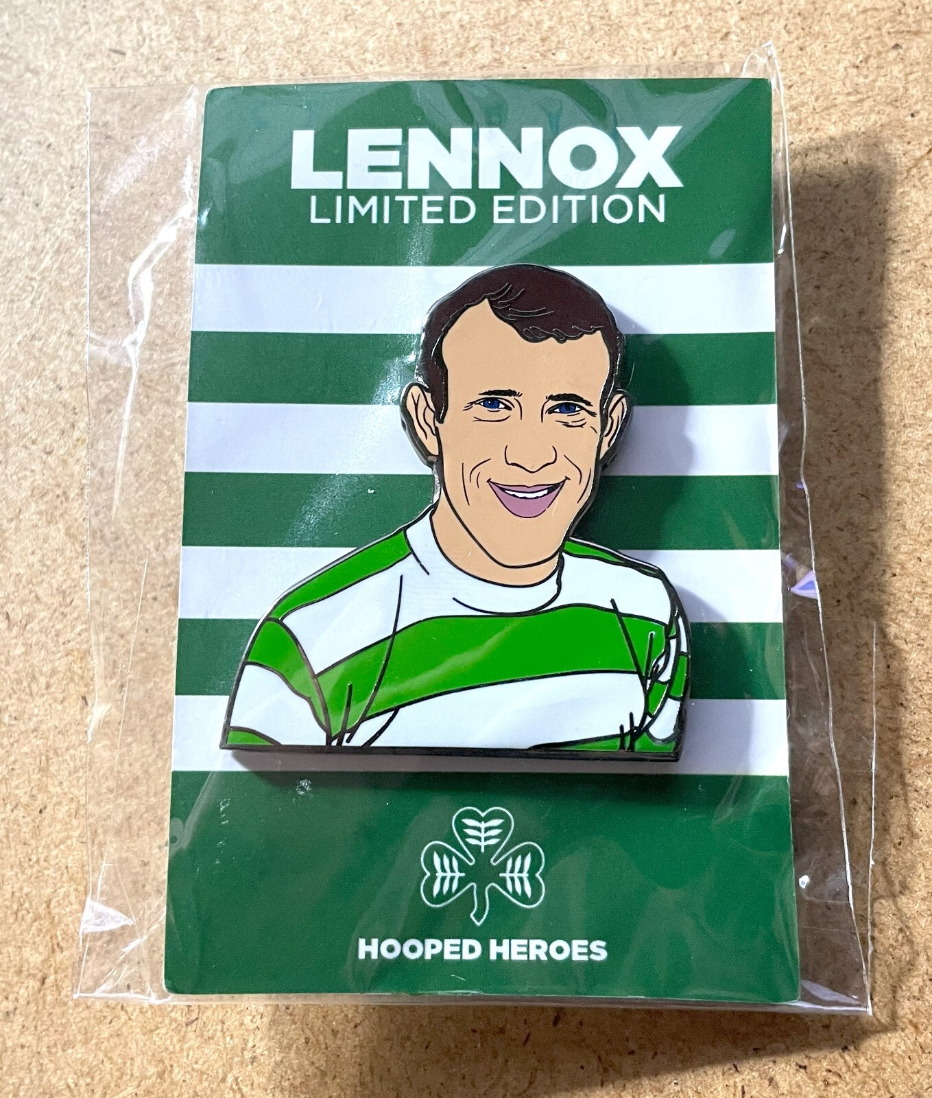 BOBBY LENNOX CELTIC KT63 HOIDY ENAMEL FOOTBALL BADGE ON CARD for sale on Ebay