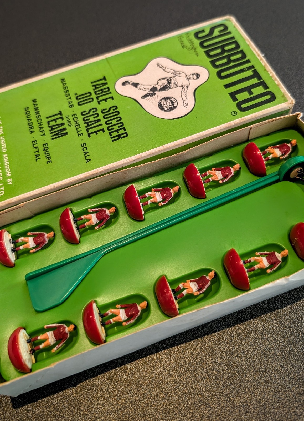 Subbuteo Series 00 Scale Boxed team 58 - Nottingham Forest Team AC Milan for sale on Ebay