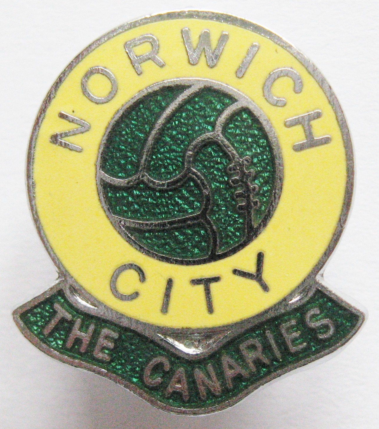 NORWICH CITY - Superb Vintage Gomm Ball Enamel Football Pin Badge THE CANARIES for sale on Ebay