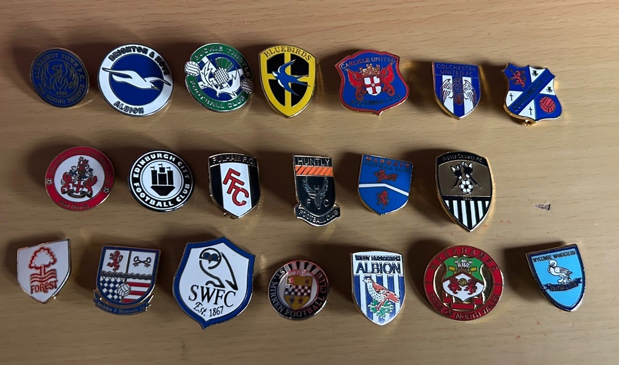 FOOTBALL PIN BADGES X 20 for sale on Ebay