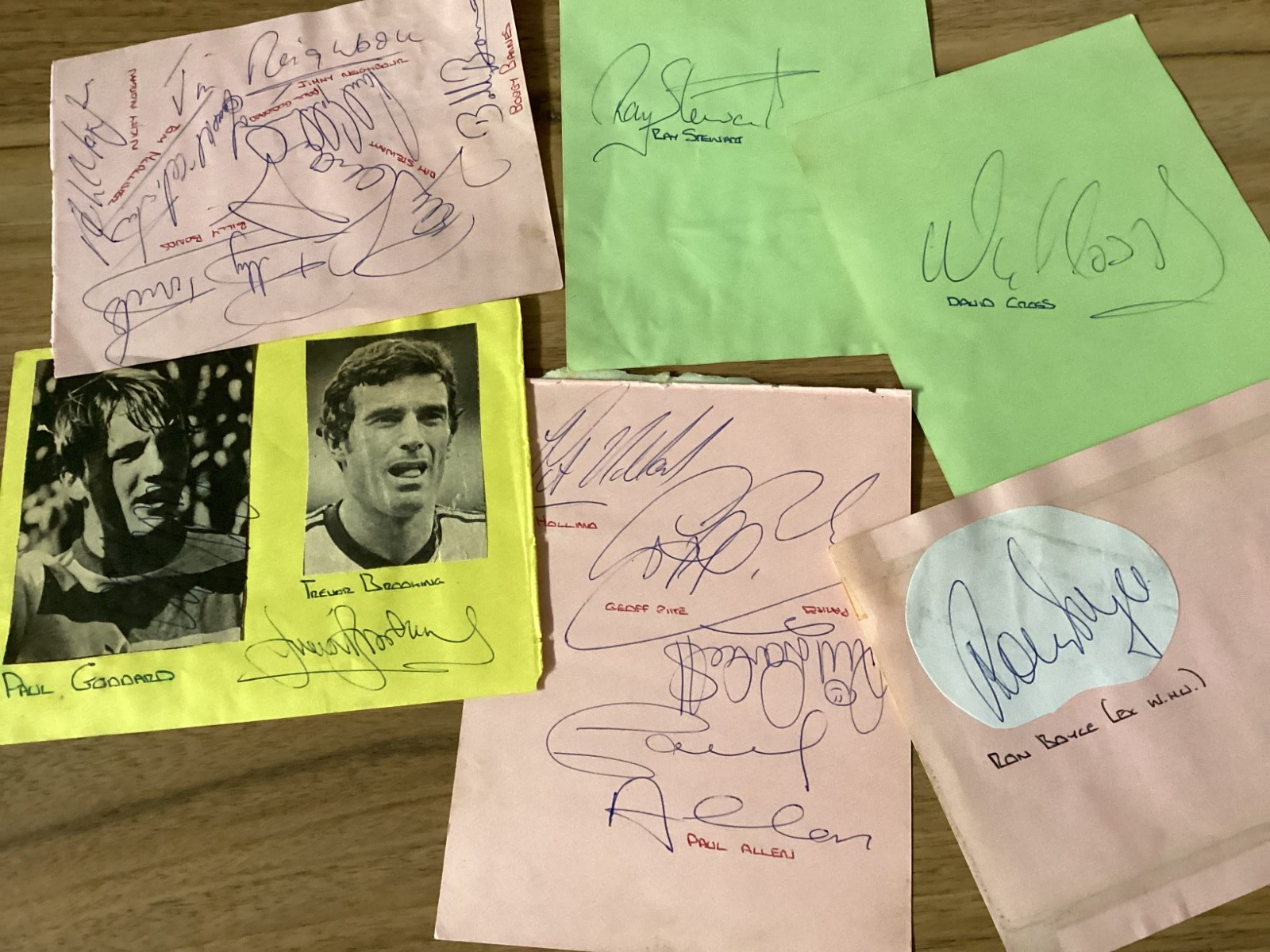 WEST HAM AUTOGRAPHED SIGNED PAGES 1970 /90 s BONDS , BROOKING , LA RONDE ETC  for sale on Ebay