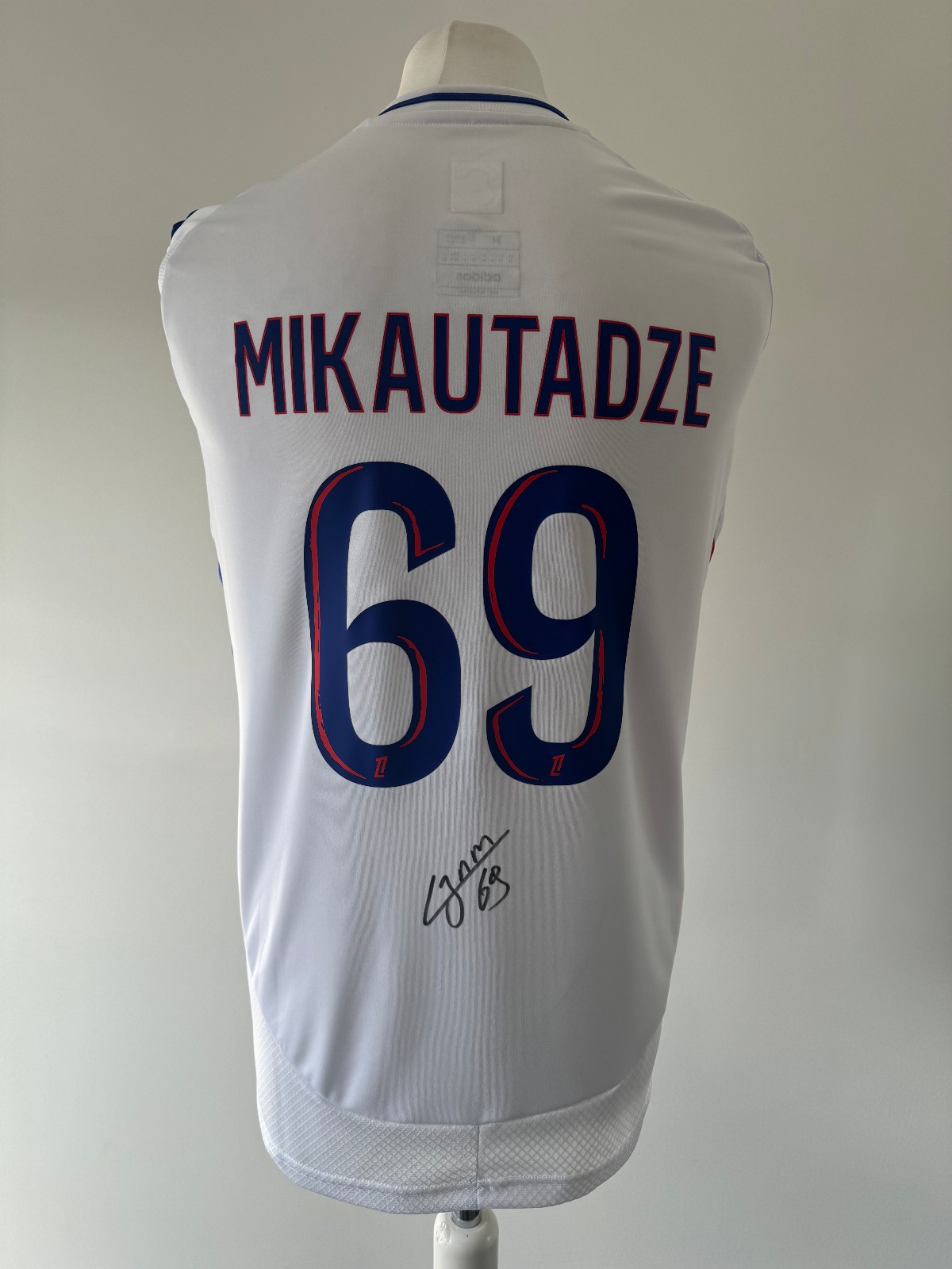 Signed GEORGES MIKAUTADZE Shirt - Olympique Lyonnais Lyon -PROOF/COA- Georgia for sale on Ebay