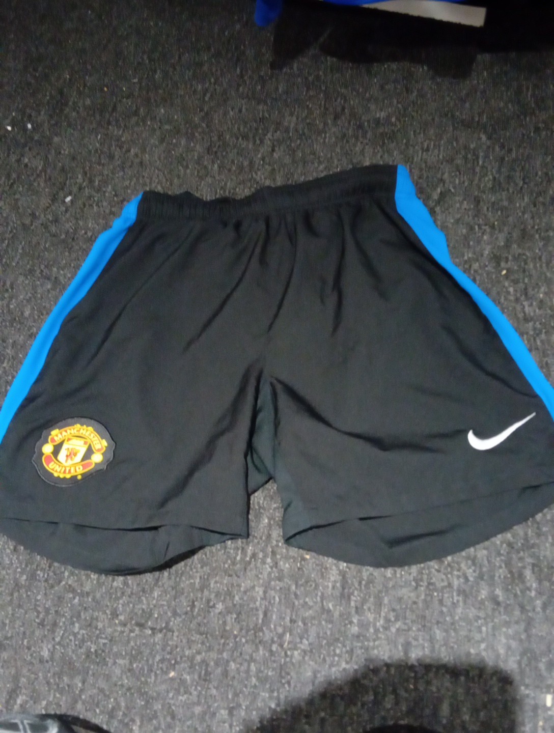 Men's Medium Manchester United Nike  Black Away Football Shorts for sale on Ebay