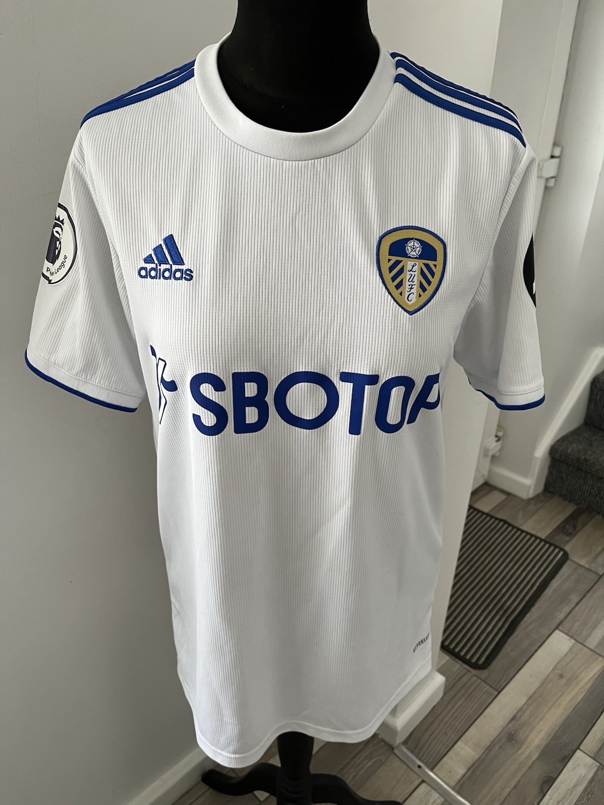 Adidas Leeds United 2020 Home  Shirt Size M for sale on Ebay