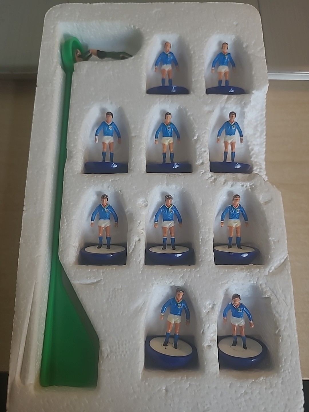 Subbuteo Lw Team Ref 415 Italy for sale on Ebay