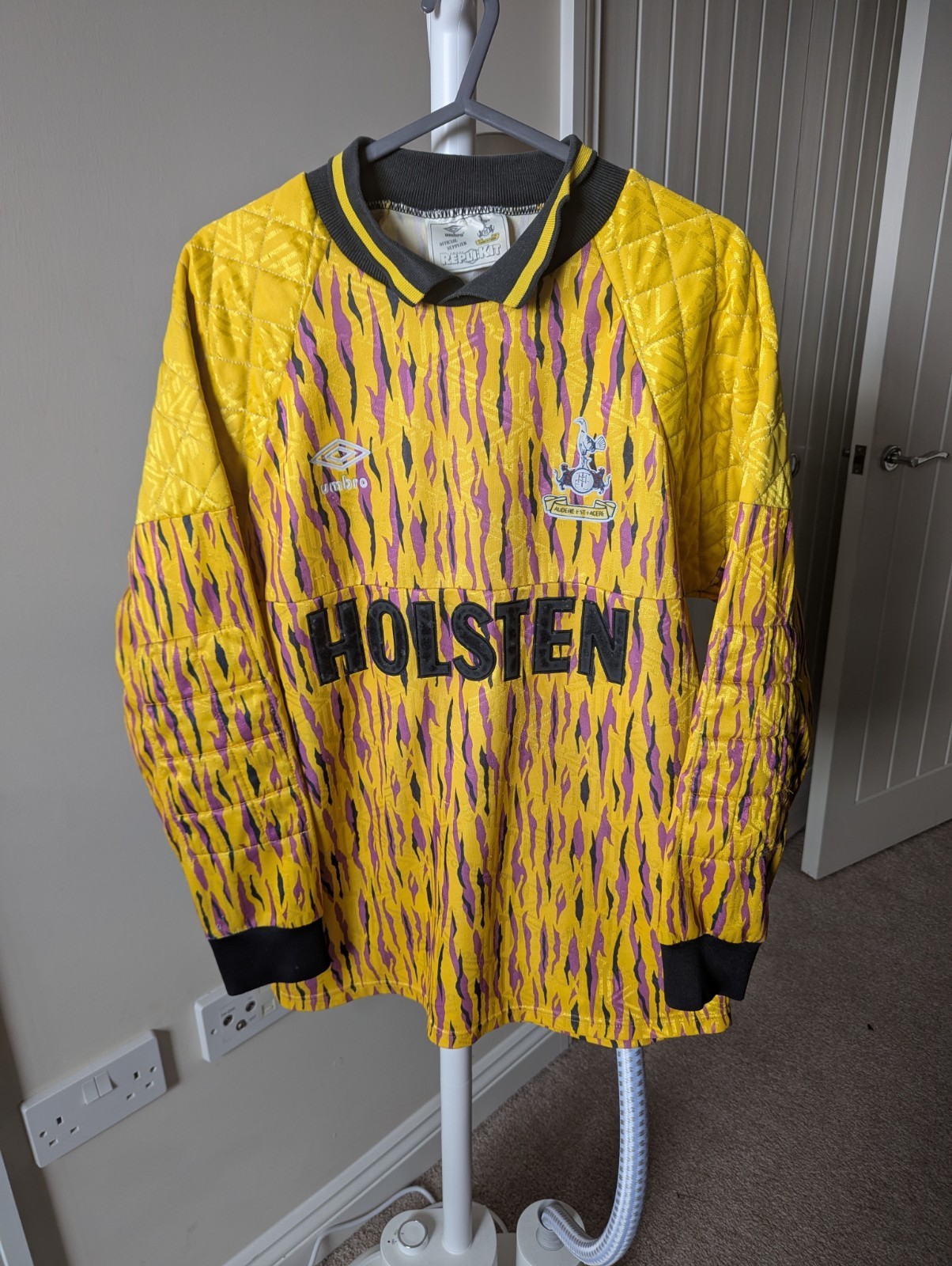 Tottenham Hotspur 1991/ 93 Goalkeeper Shirt Mens Medium Vintage for sale on Ebay