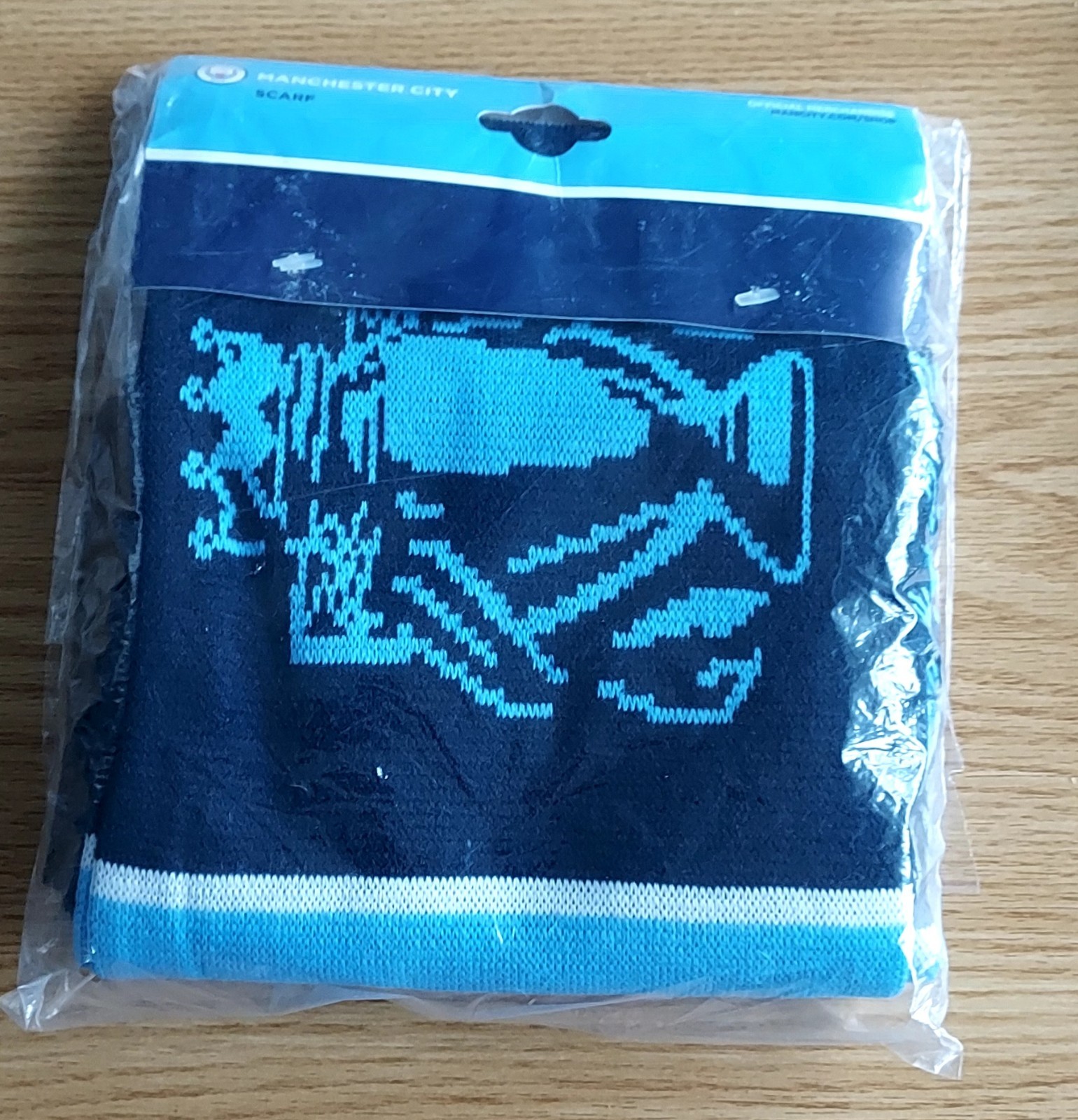 New  Manchester City official merchandise Scarf  New with tags for sale on Ebay