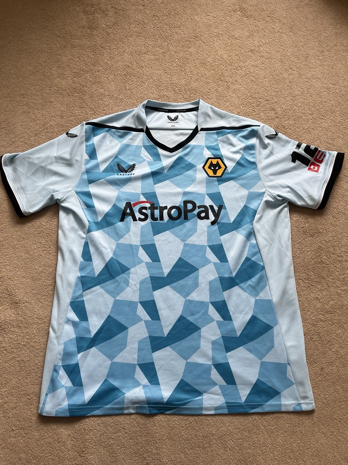 Wolves Home Goalkeeper Shirt 2022-23 XXL for sale on Ebay