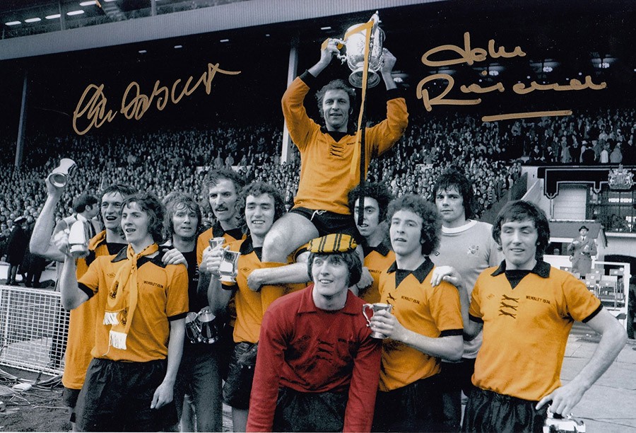 *LOW START BID* SIGNED 12x8 PHOTO WOLVES 1974 RICHARDS & HIBBITT for sale on Ebay