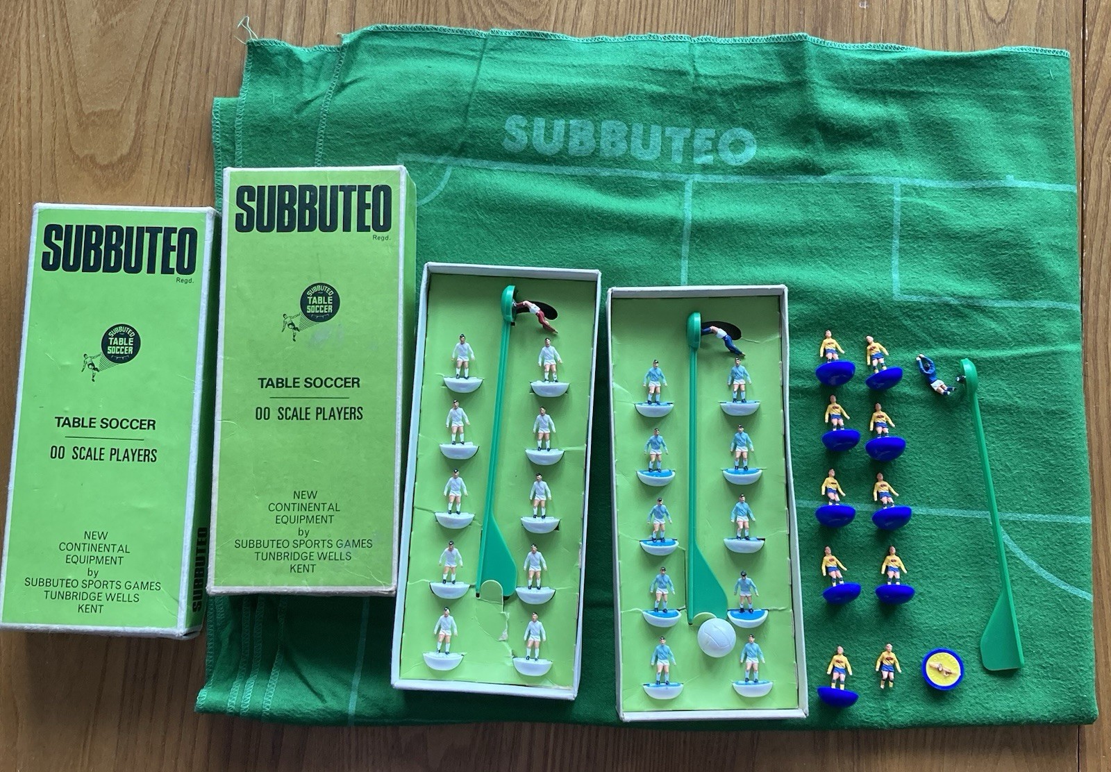 Subbuteo: Three Teams, Pitch and ball, (1960’s?) With Two Boxes And Bag for sale on Ebay