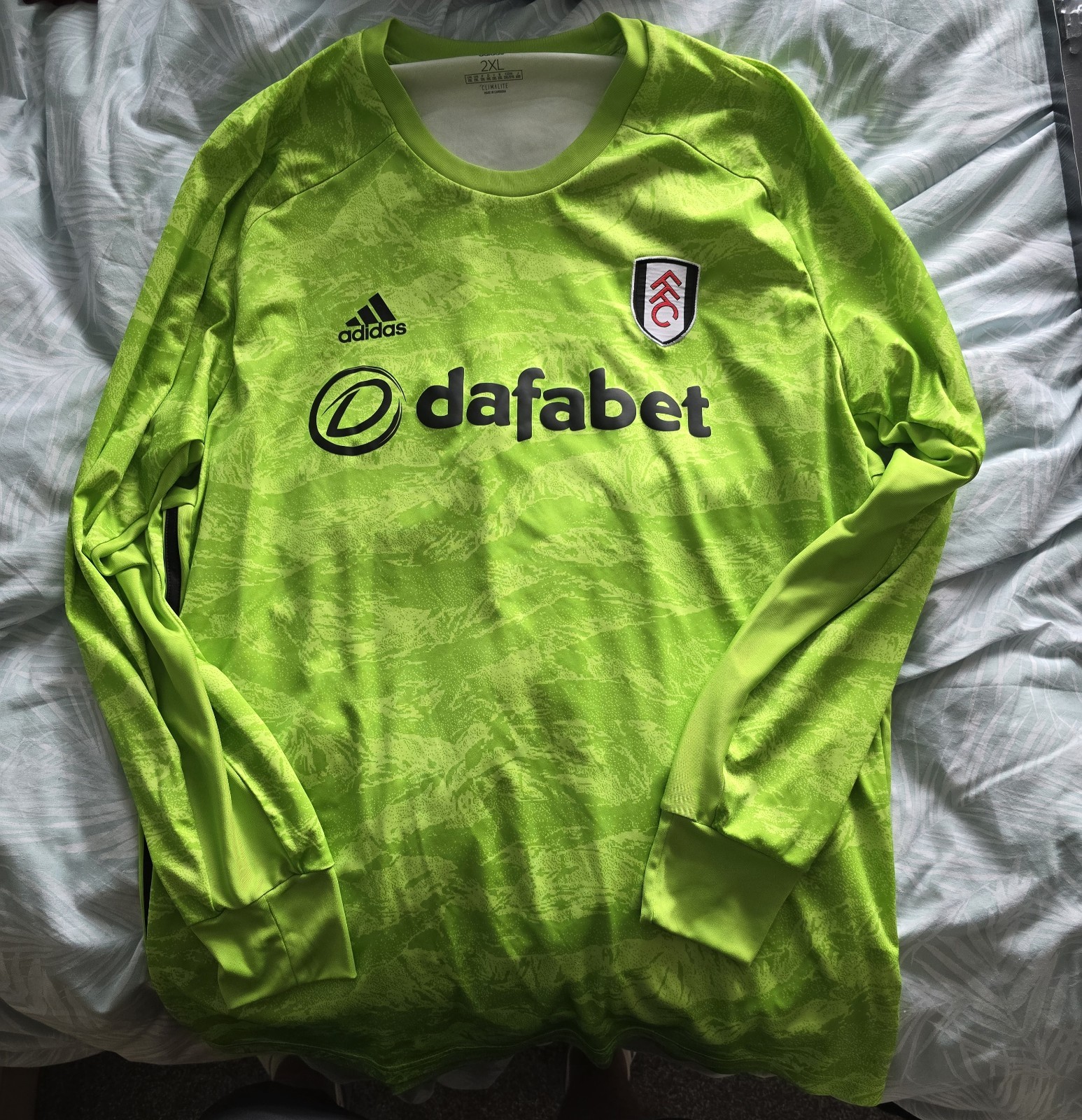 Fulham 19/20 Goalkeeper Shirt XXL for sale on Ebay