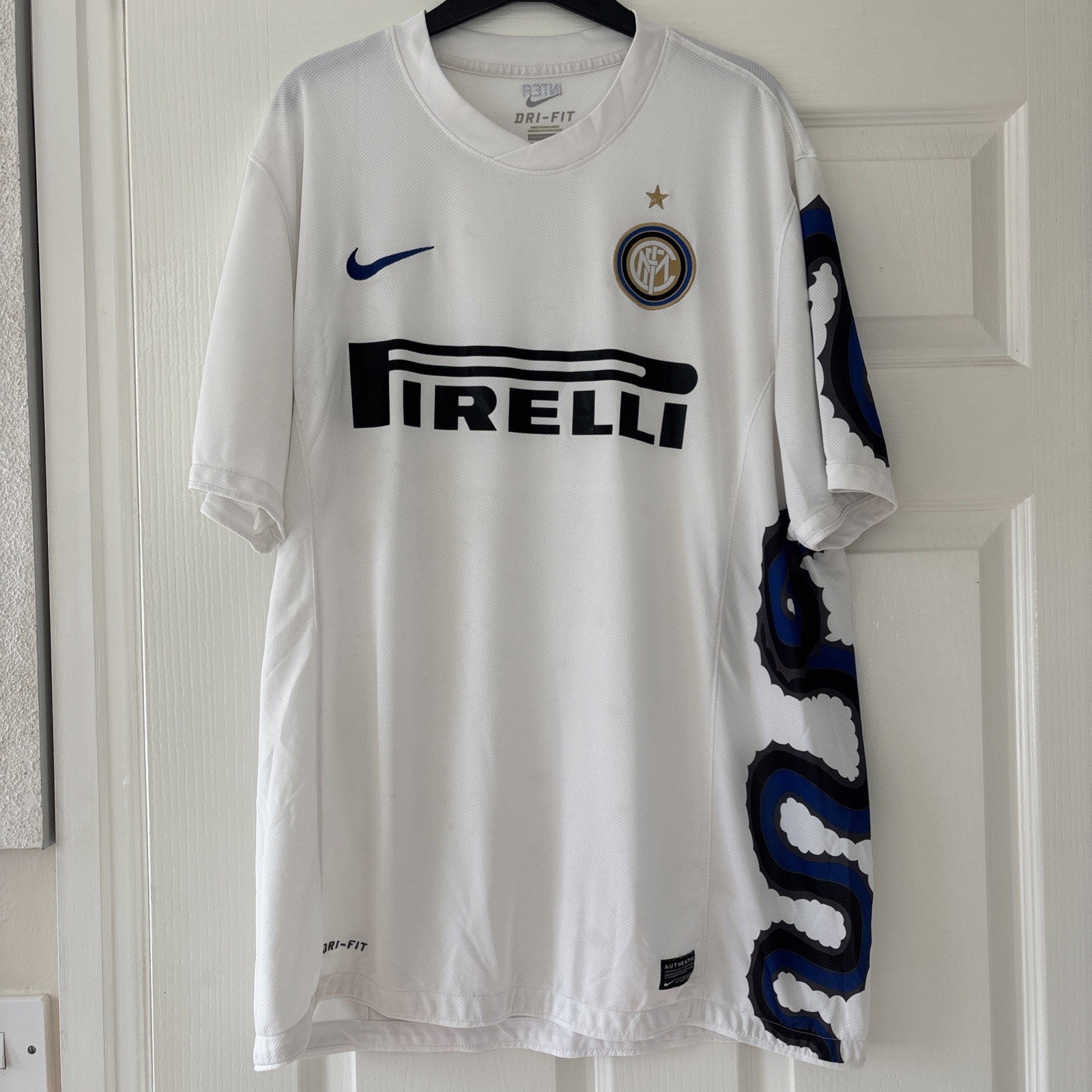 Rare official Men’s inter Milan Football Shirt - Size XL 2010-2011 away shirt  for sale on Ebay