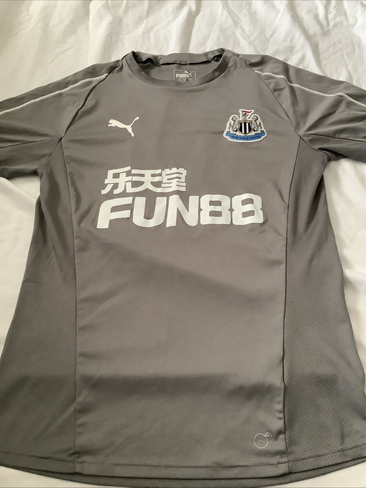 Newcastle United Training Shirt Size M for sale on Ebay