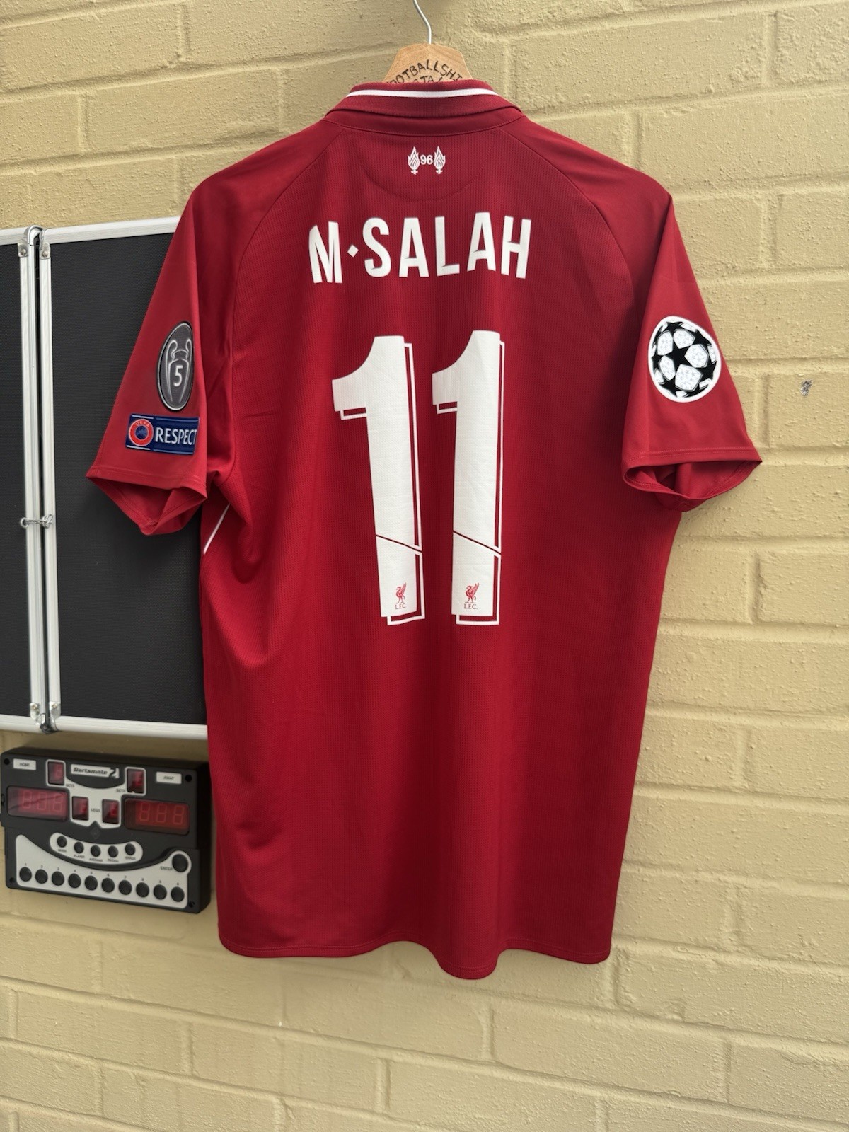 Liverpool 2018-19 Home Football Shirt Men’s Large #11 M.SALAH Champions League for sale on Ebay