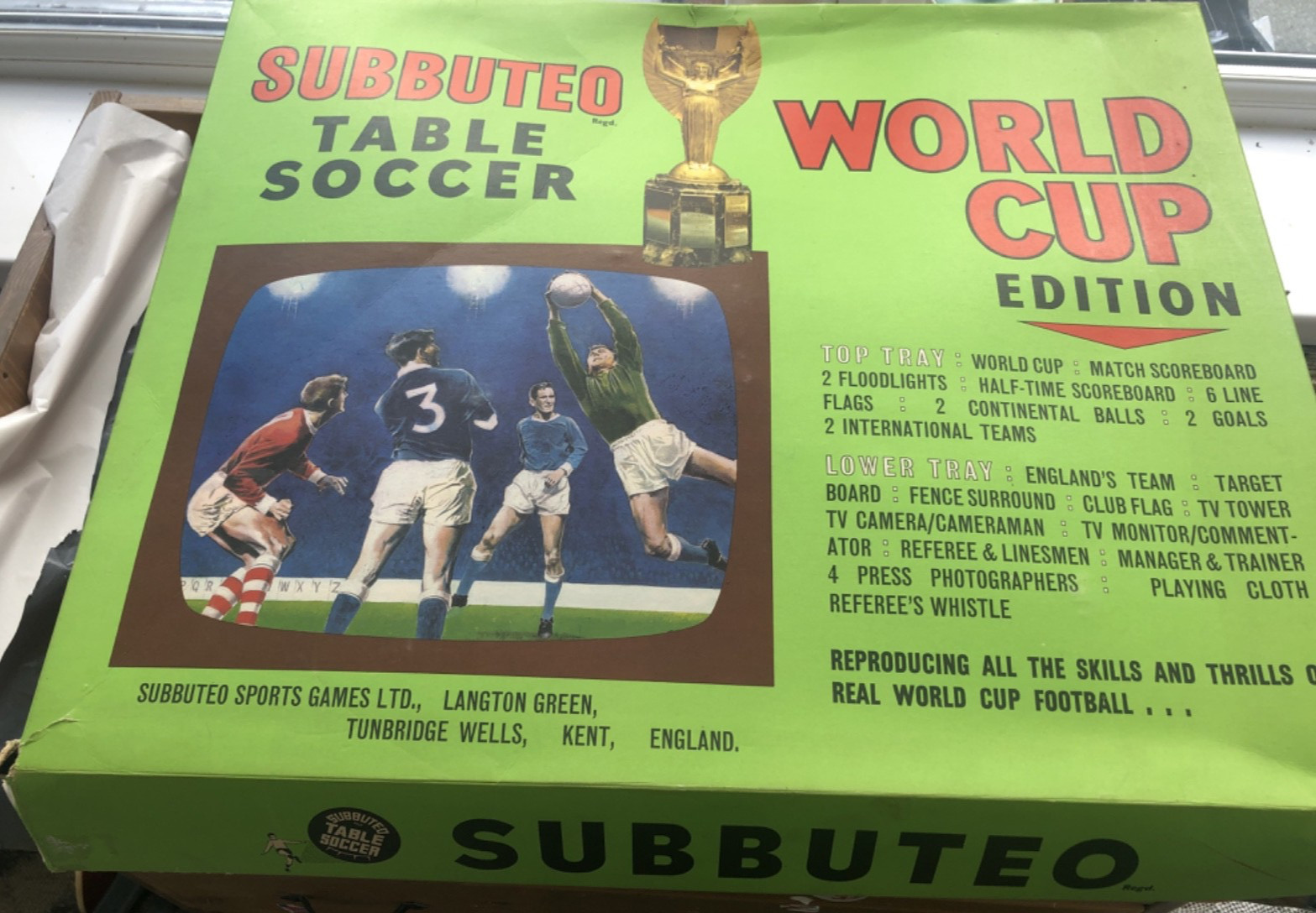 Subbuteo Table Soccer World Cup Edition - 1970 - Brazil v Italy + England Team for sale on Ebay
