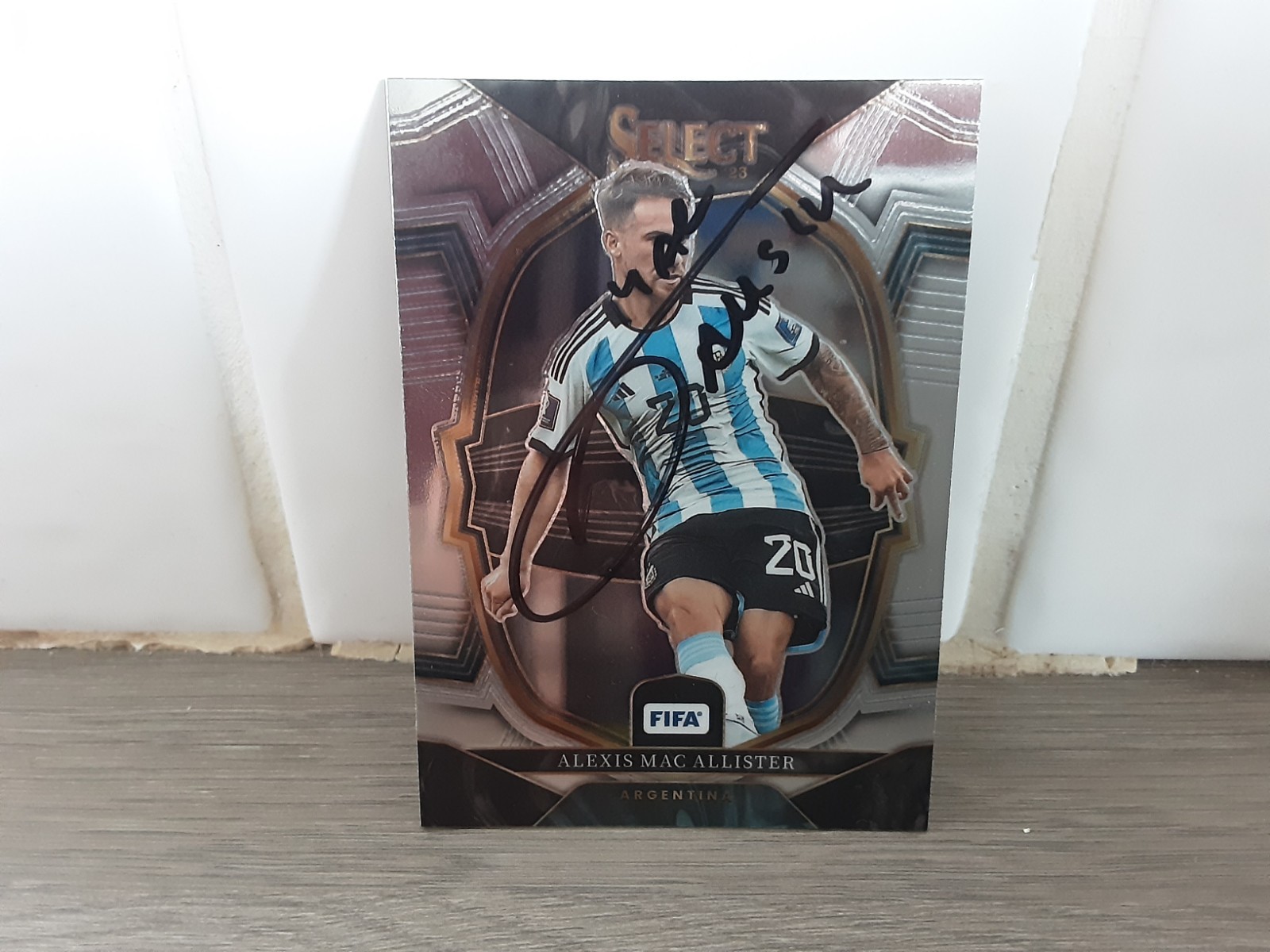 LIVERPOOL & ARGENTINA - ALEXIS MACALLISTER Hand Signed Football trading card  for sale on Ebay