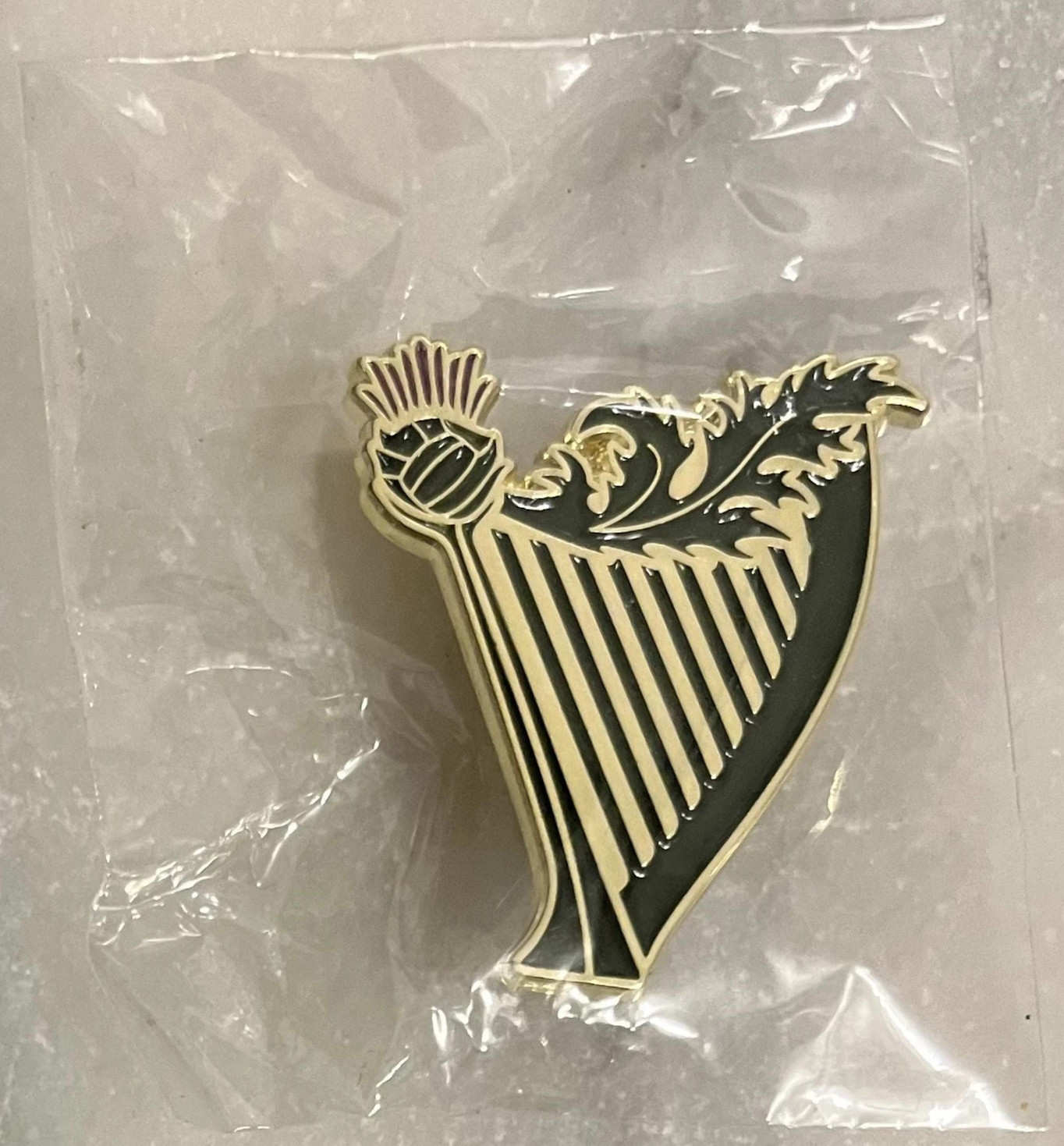  BNIB Season Ticket Holders Exclusive Hibernian FC 150th Anniversary Pin / Badge for sale on Ebay