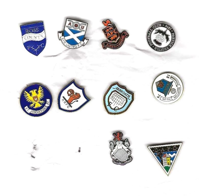 SCOTTISH CHAMPIONSHIP CLUB BADGES SET OF 10 for sale on Ebay