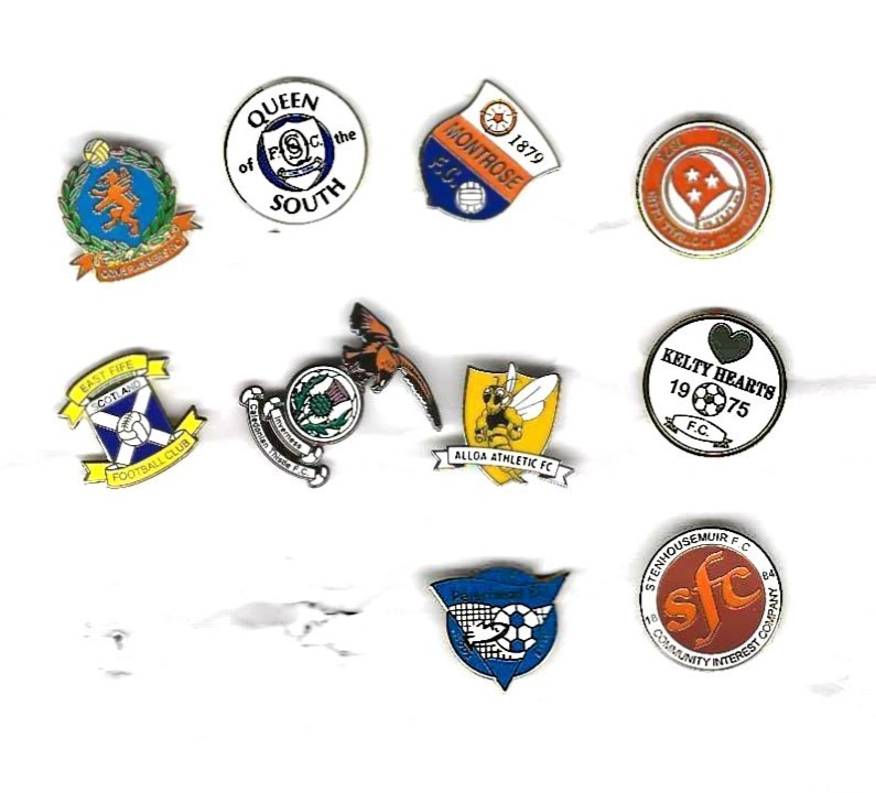 SCOTTISH DIVV. ONE  CLUB BADGES SET OF 10 for sale on Ebay