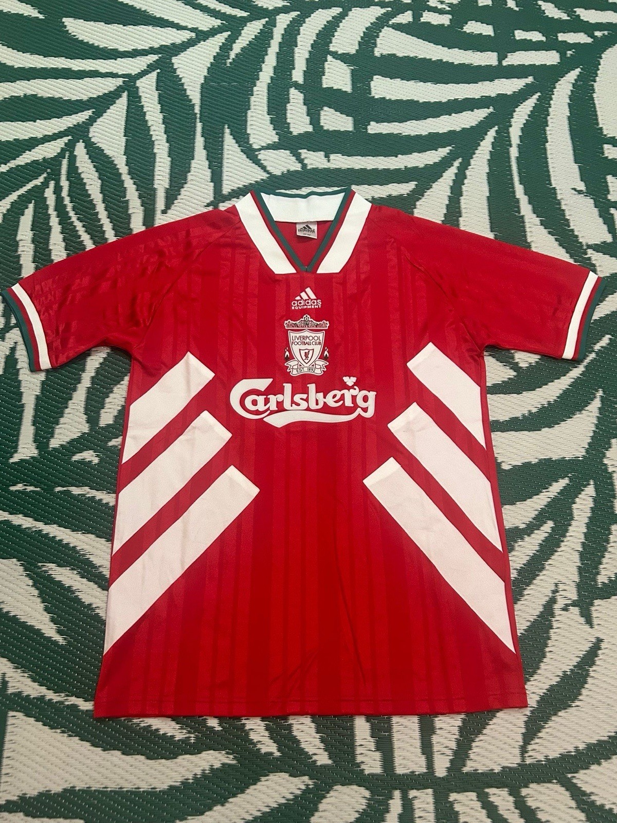 Mens Retro Liverpool F.C. 1993-1995 Home Football Shirt Size L In Good Condition for sale on Ebay