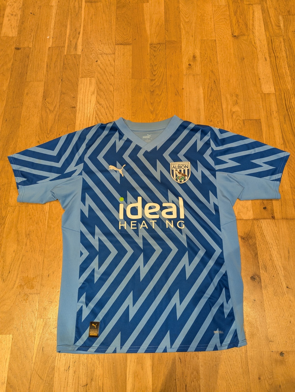 West Bromwich Albion Men's Large 2022-2023 Goalkeeper 2nd Kit, See Description for sale on Ebay