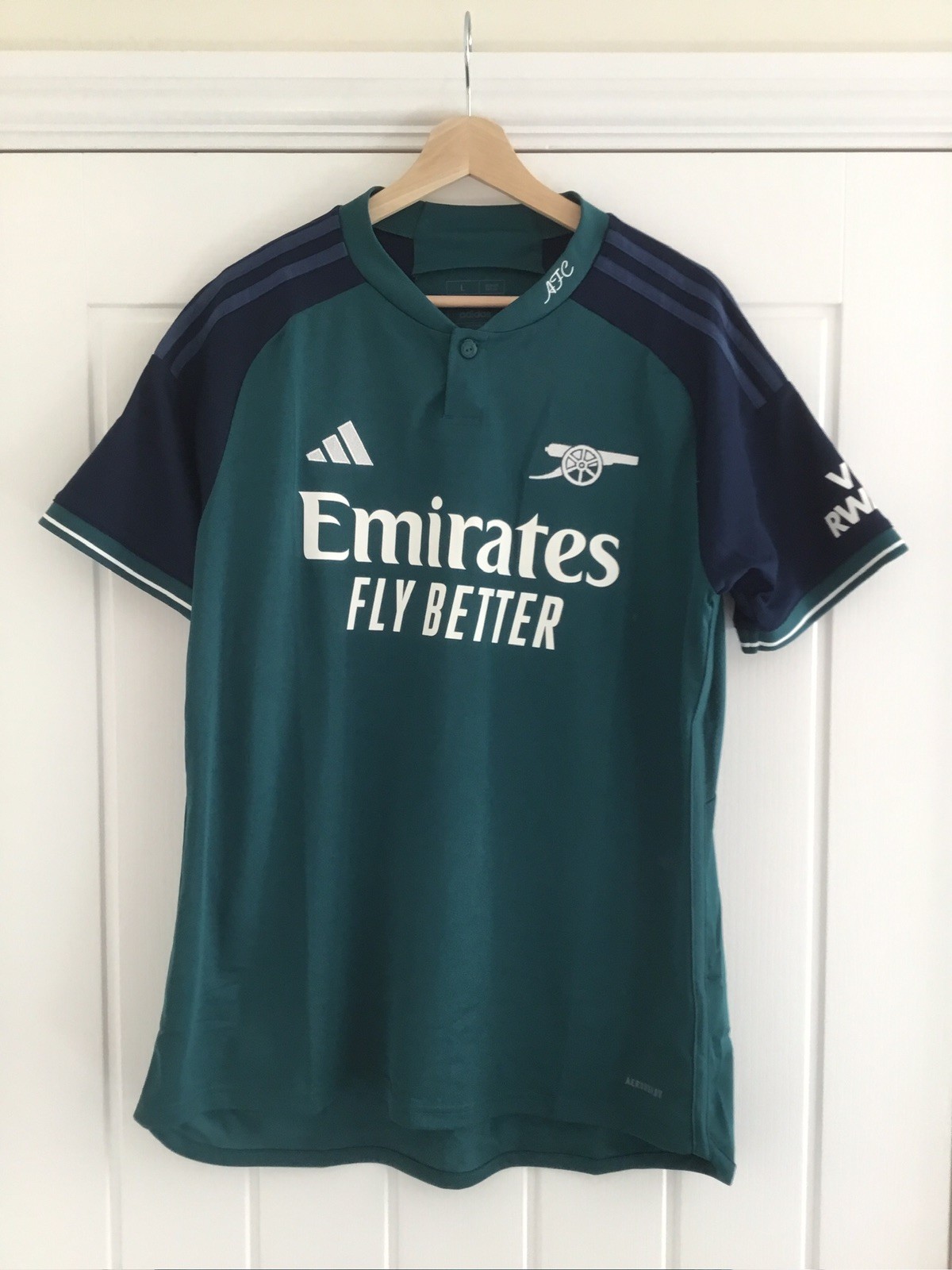 Arsenal Season 23/24 Away Shirt Size L for sale on Ebay