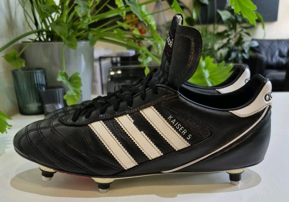 ADIDAS KAISER 5 SG FOOTBALL BOOTS. MENS SIZE 9.5 UK. BLACK/WHT/RD *2018* for sale on Ebay