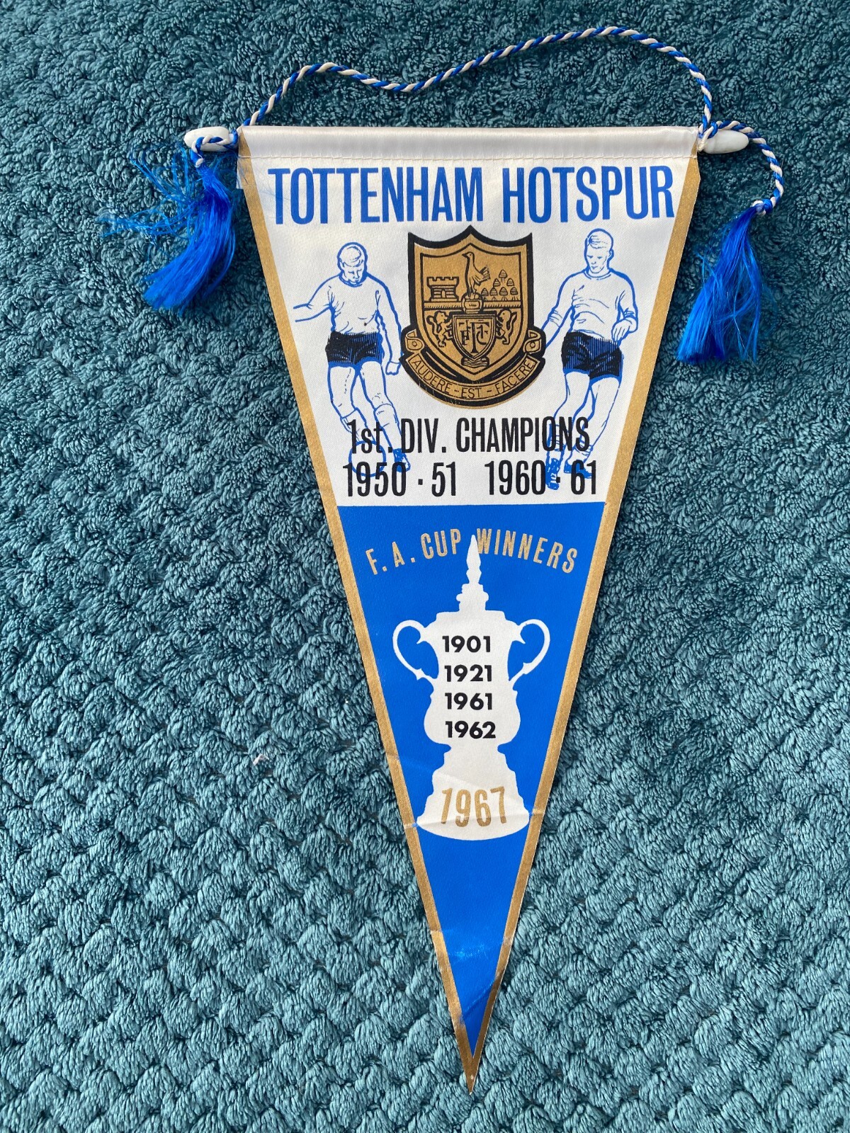 1980's Pennant -Tottenham Hotspur (32 x 19 cm) for sale on Ebay