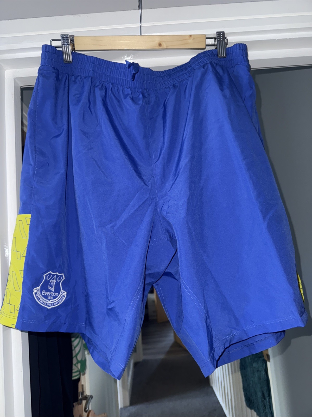 BNWT Everton Shorts Size 3xl for sale on Ebay