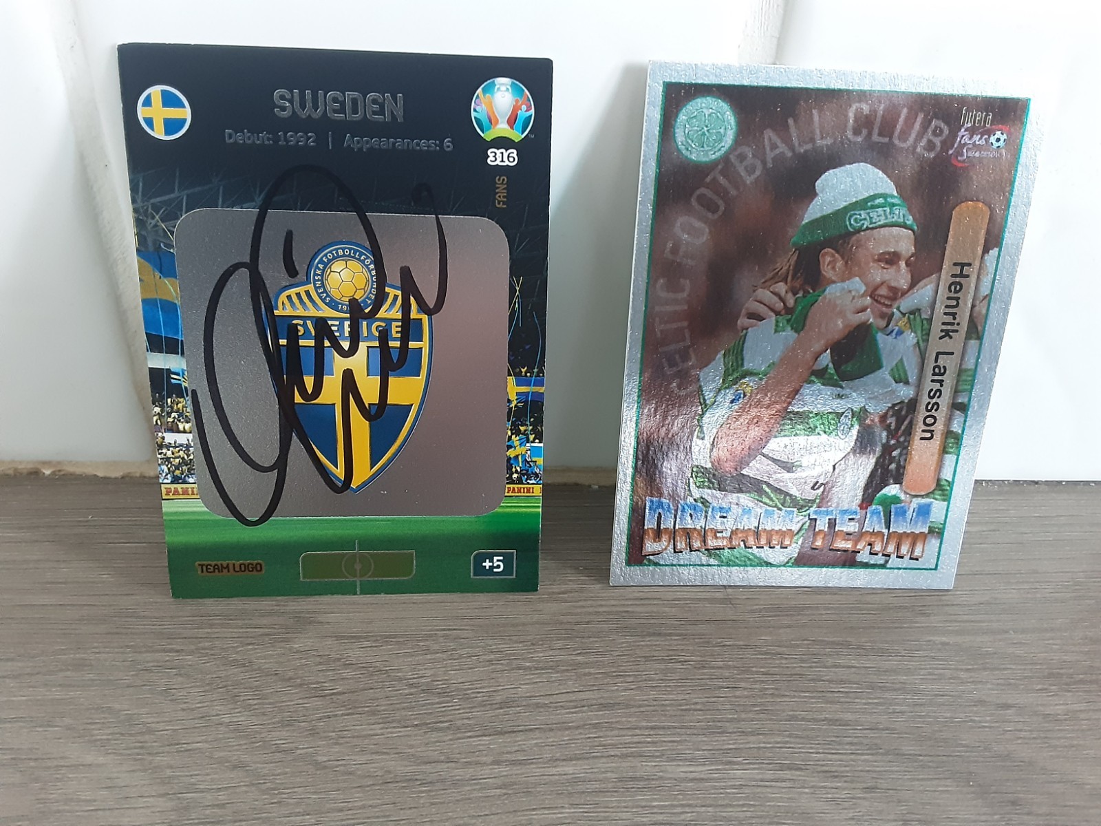 CELTIC - HENRIK LARSSON Hand Signed SWEDEN BADGE Football trading card  for sale on Ebay