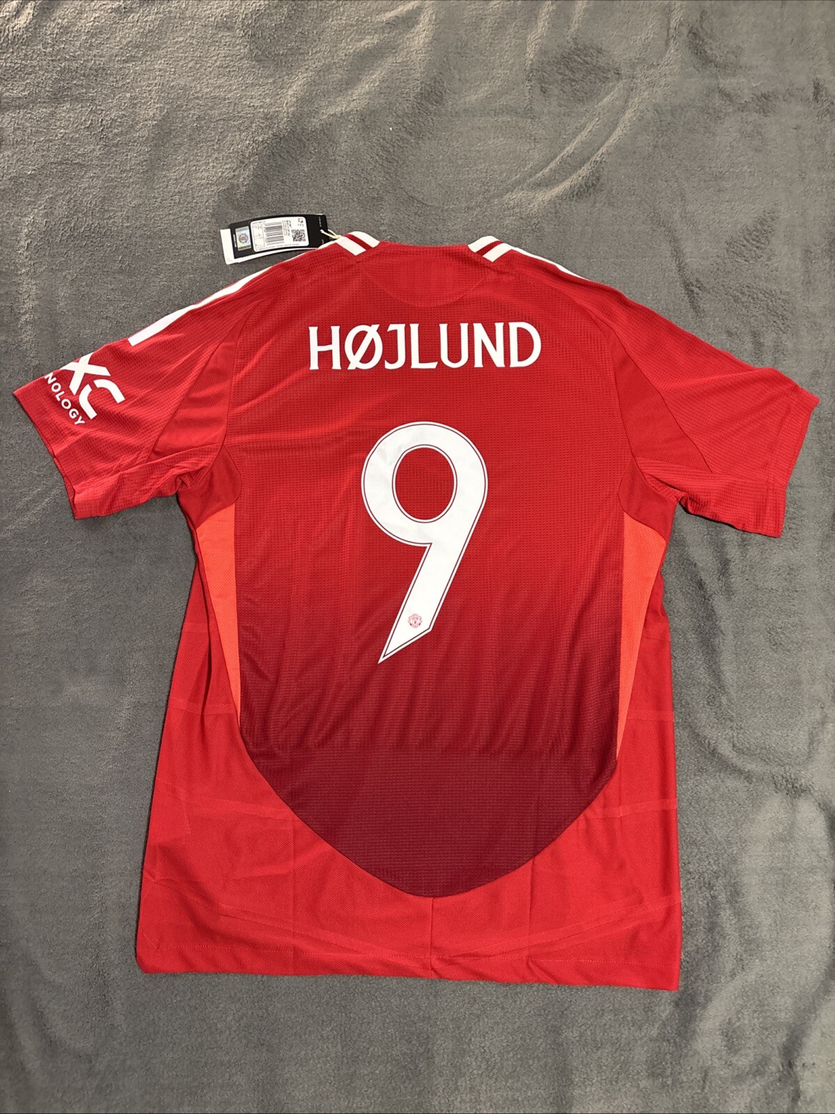 Adidas-Manchester United Cup Home Authentic Shirt 2024/25 with Hojlund 9. Size L for sale on Ebay